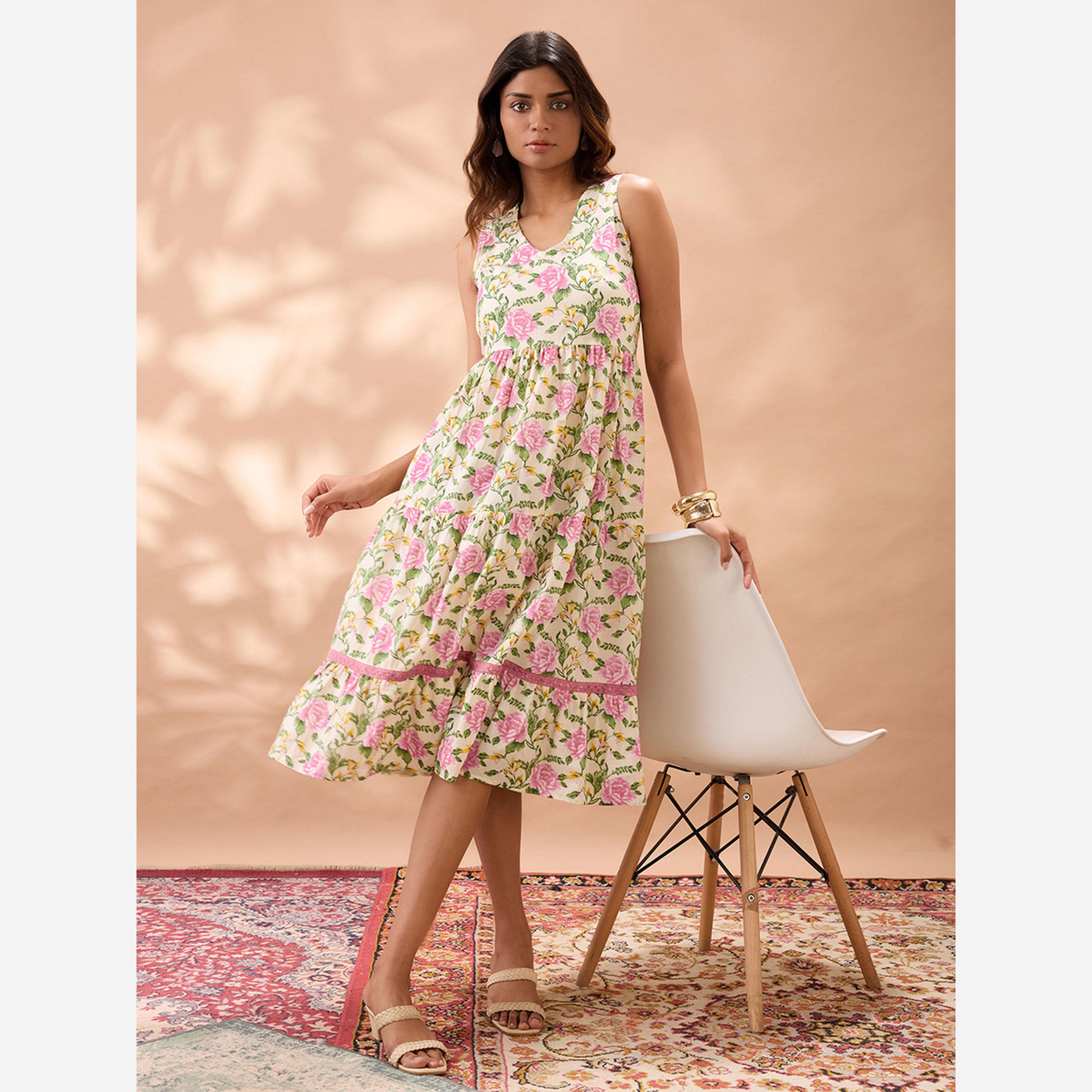 غلوبوص × ستايلي - فستان متوسط الطول تصميم عصري مزين بطبقات من الدانتيل وطبعة زهور-women-clothing-ethnicwear-dresses-image-5