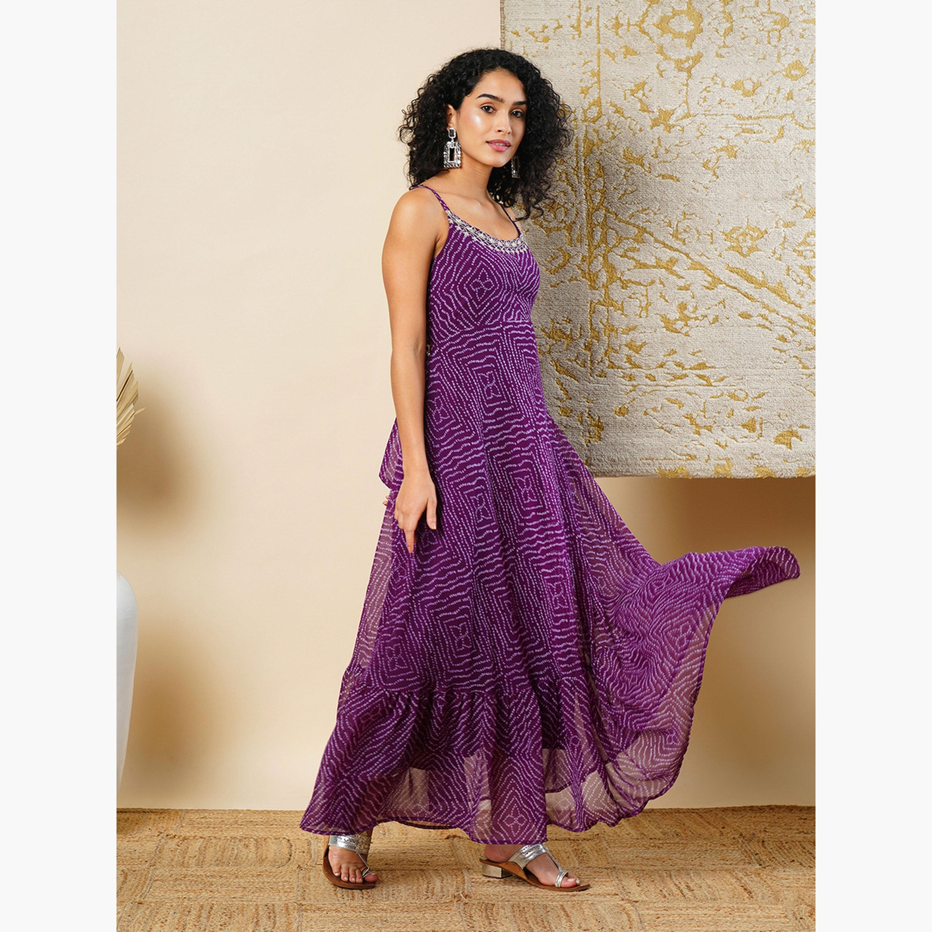 غلوبوص × ستايلي - فستان ماكسي بطبعة باندهاني وحاشية واسعة وربطة خلفية-women-clothing-ethnicwear-dresses-image-2