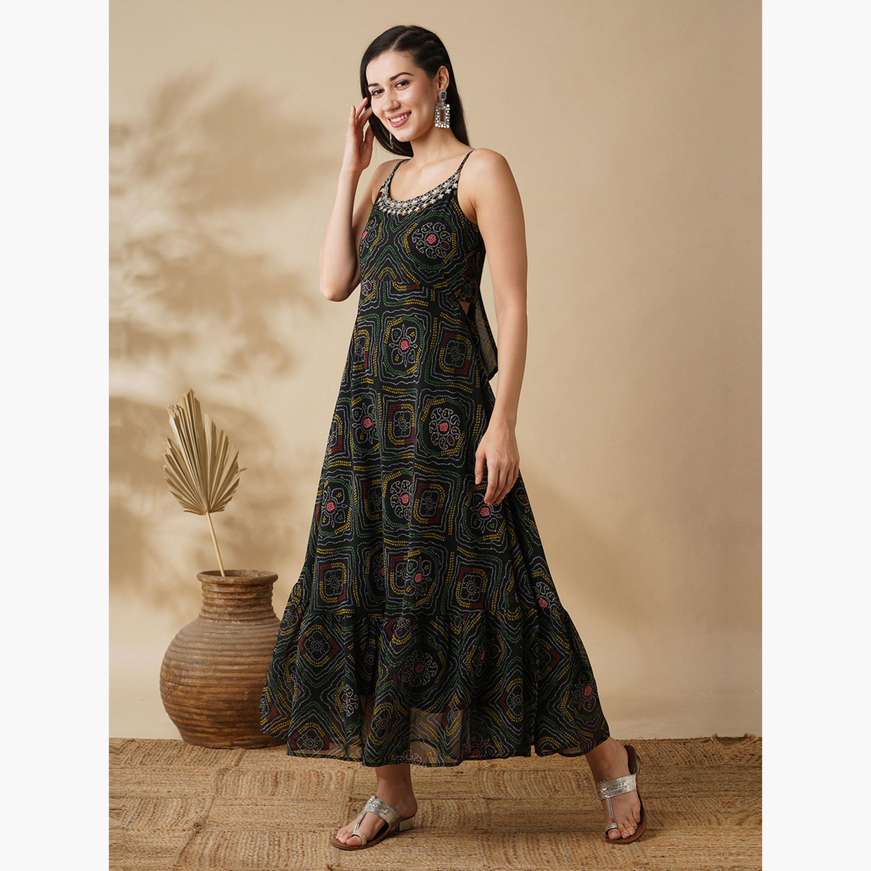 غلوبوص × ستايلي - فستان ماكسي بطباعة باندهاني على الكتف-women-clothing-ethnicwear-dresses-image-2