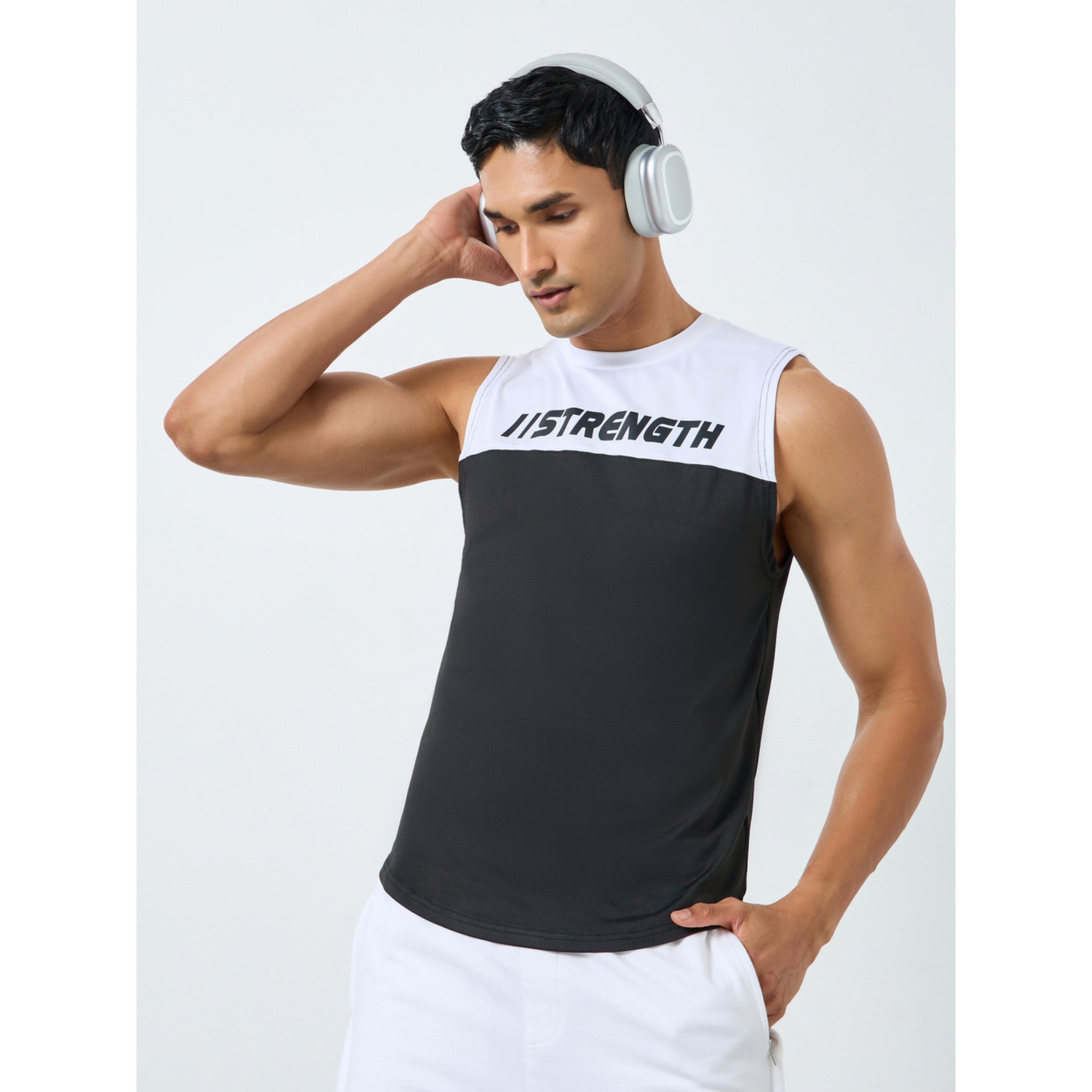 بلوزة تانك بلا أكمام بنمط كتل الالوان-men-clothing-sportswearandactivewear-tshirtsandpolos-image-1