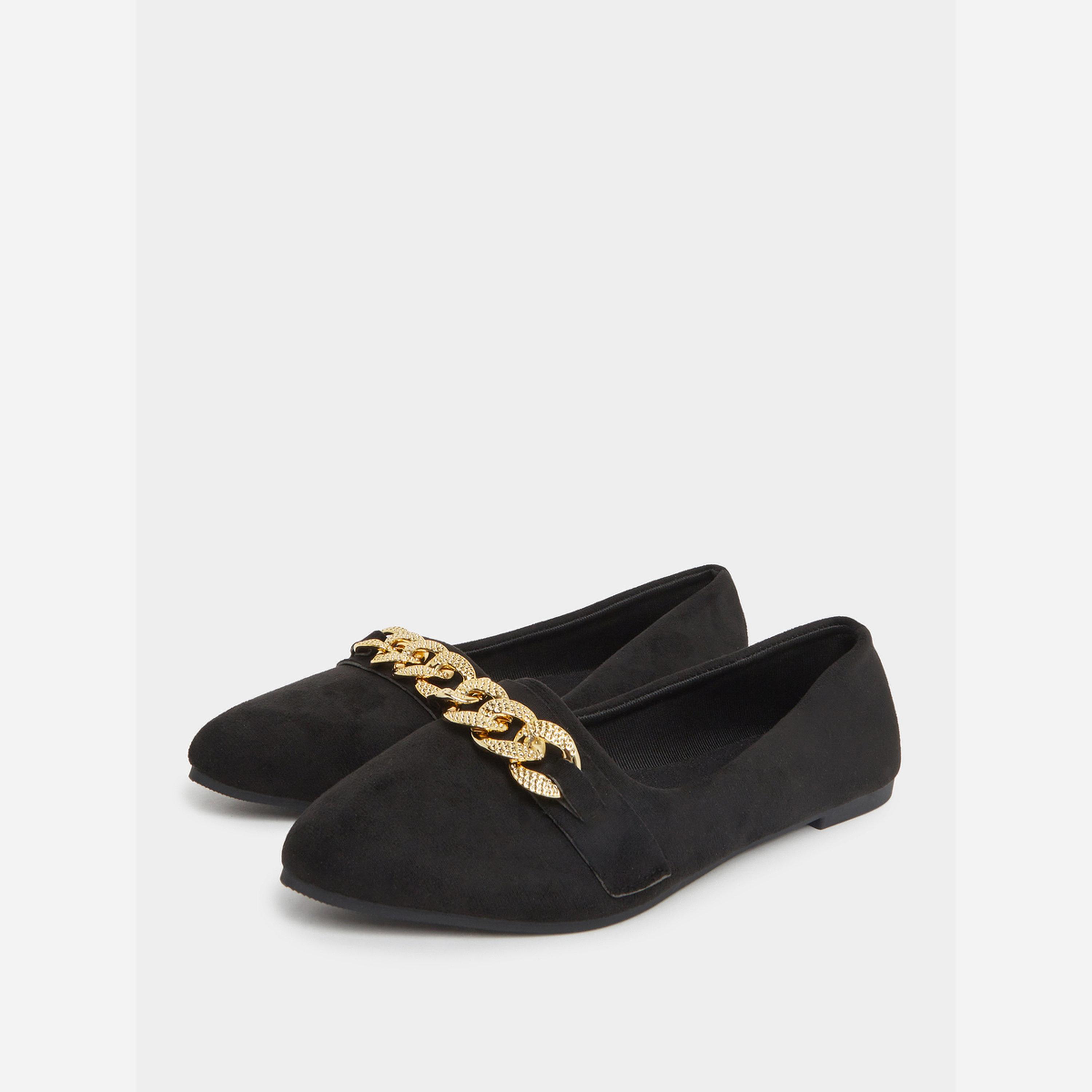 تيك تو - حذاء مسطح ذو مقدمة مدببة مزين بمشبك معدني لون سادة-women-shoes-sandals-flats-image-1