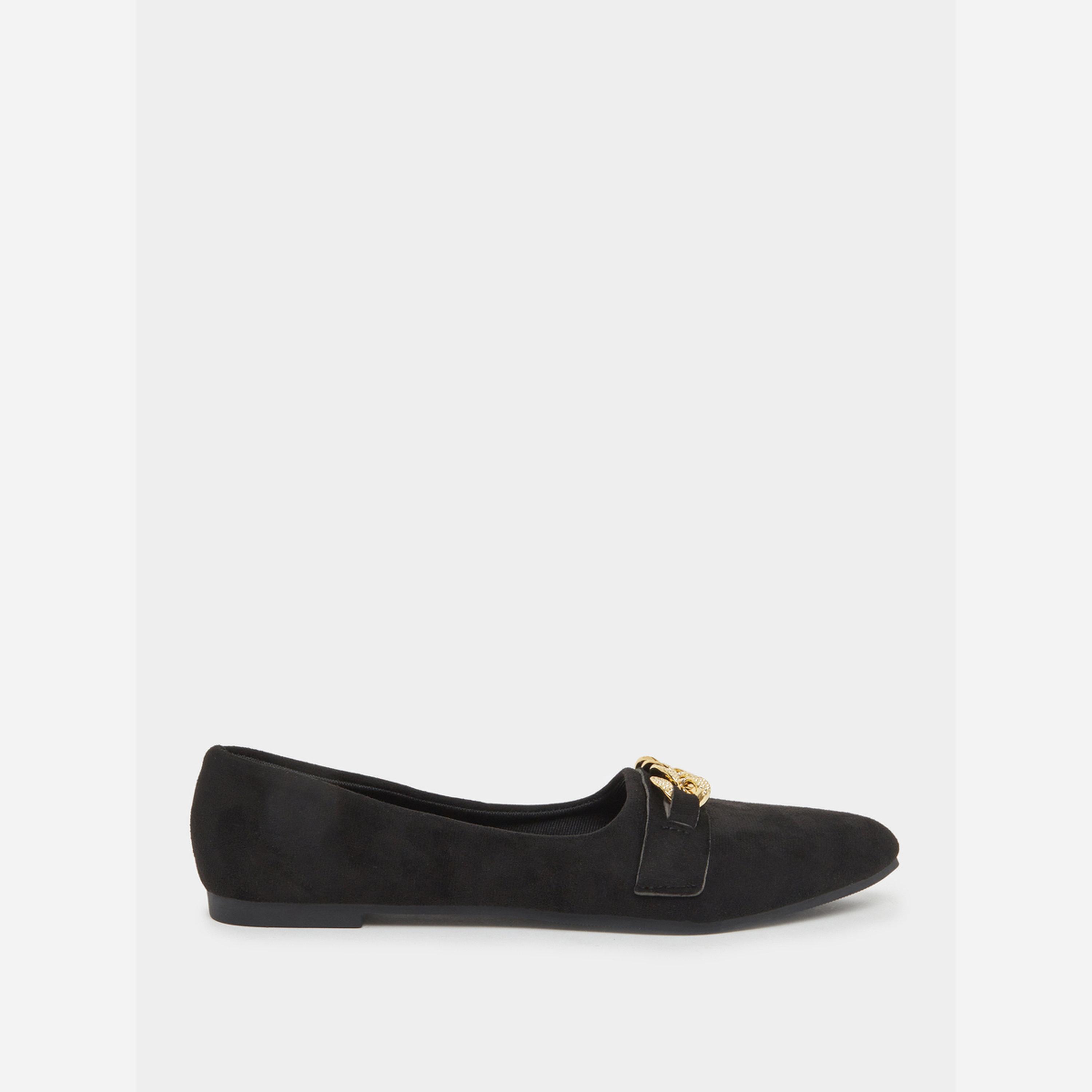تيك تو - حذاء مسطح ذو مقدمة مدببة مزين بمشبك معدني لون سادة-women-shoes-sandals-flats-image-2