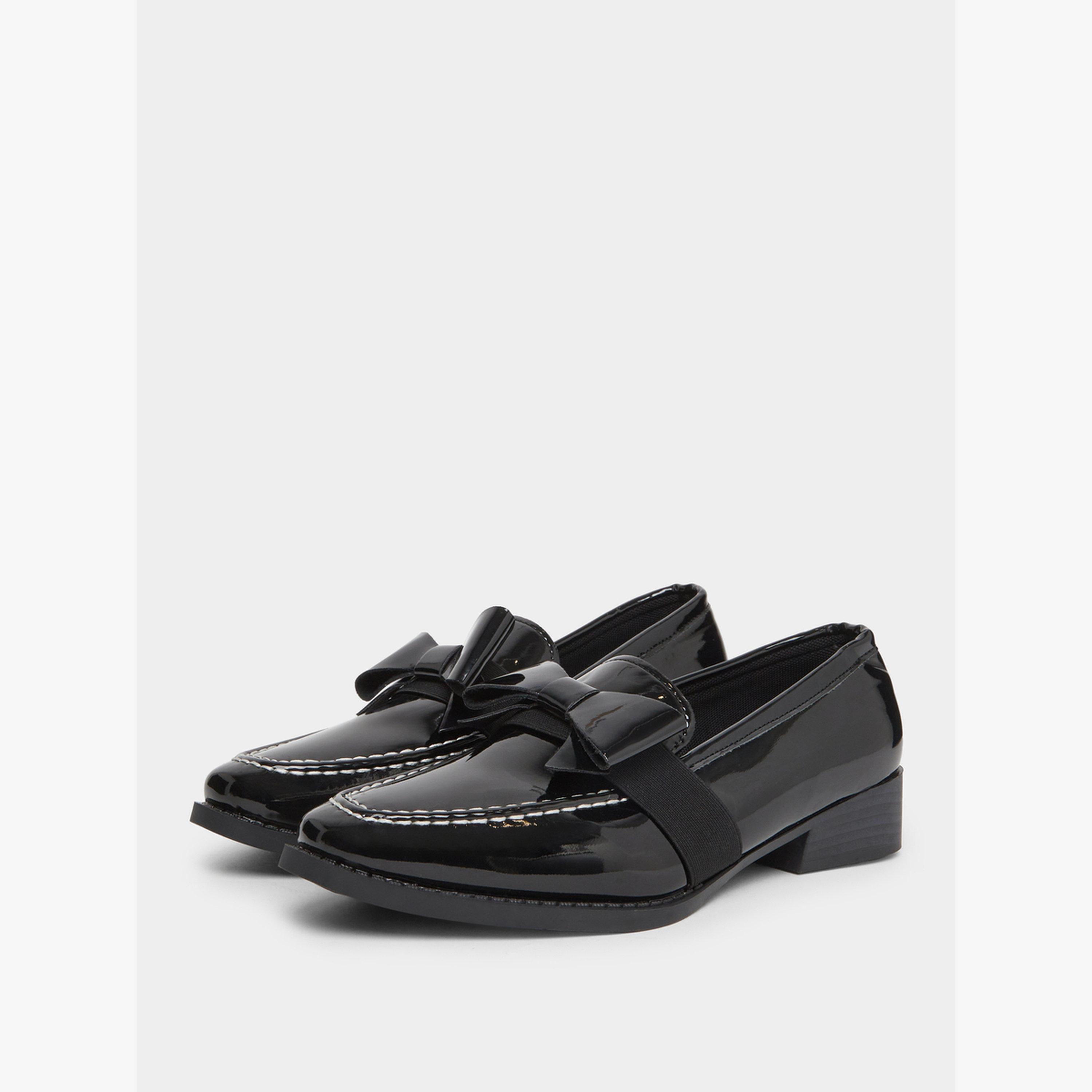 لوفرز جلد لامعة مزينة بفيونكة-women-shoes-flats-loafers-image-1