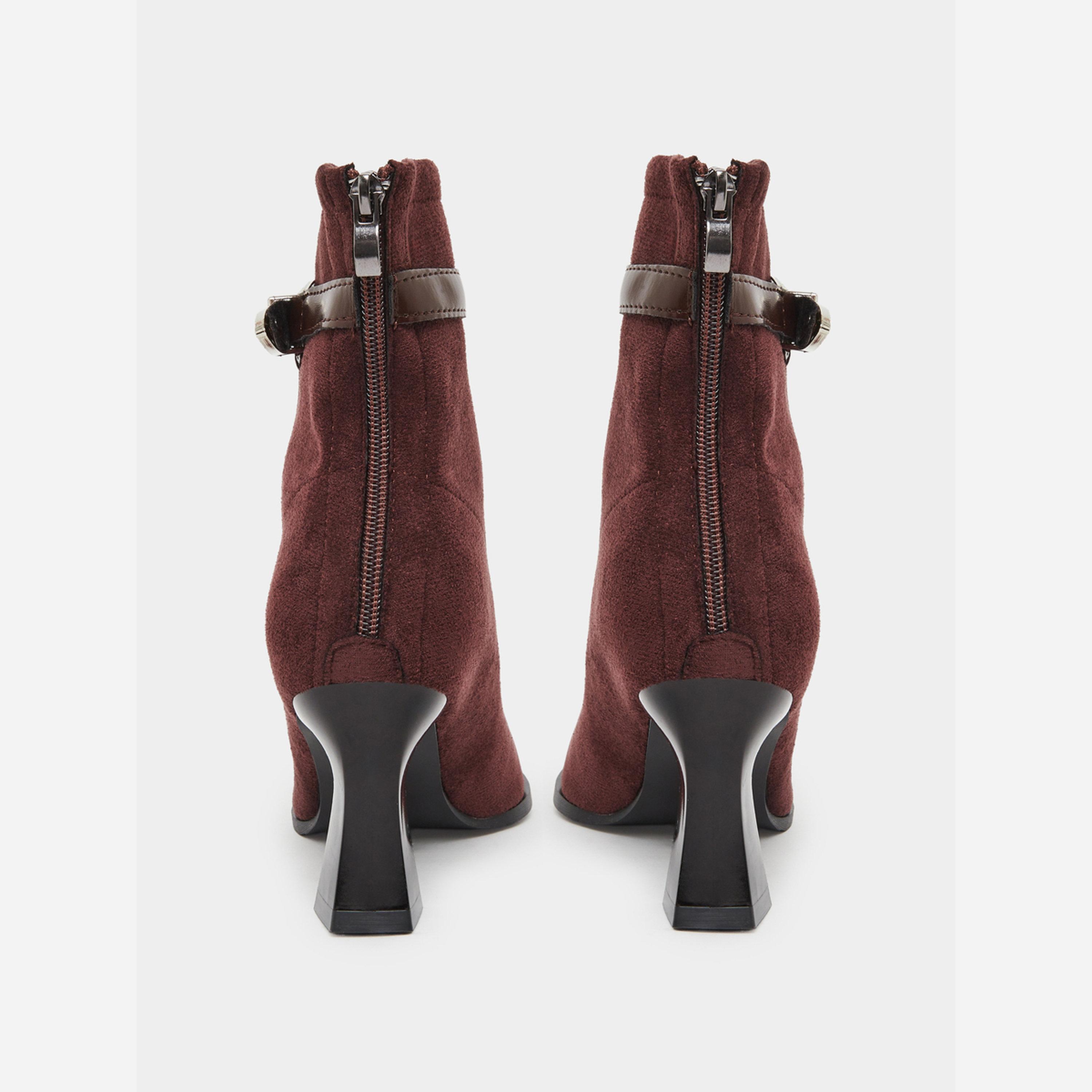 تيك تو - حذاء كاحل نسائي من جلد الغزال لونبرغندي مزين بإبزيم-women-shoes-boots-image-4