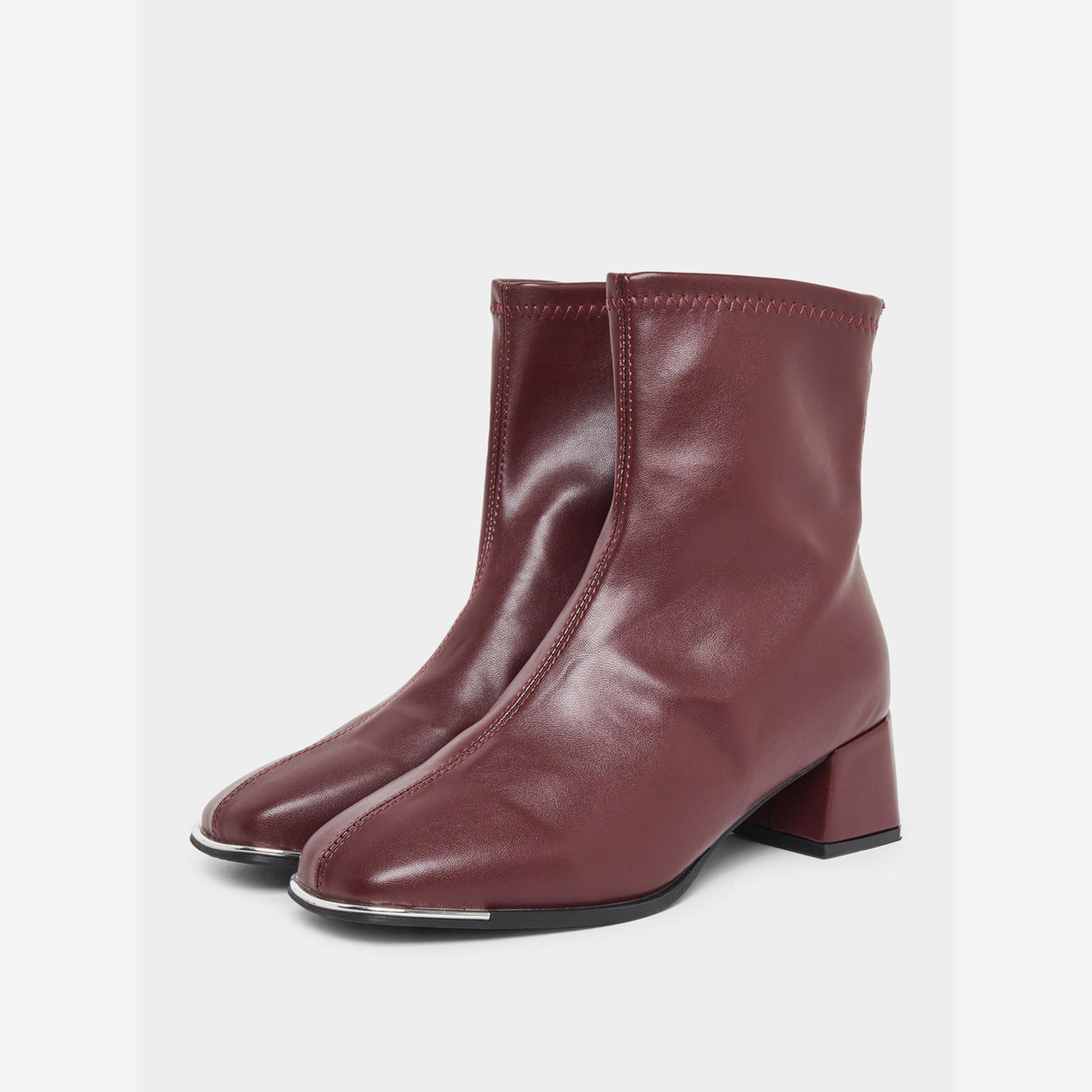 تيك تو - حذاء نسائي بكعب عالٍ مدبب من الأمام لون برغندي-women-shoes-boots-image-1