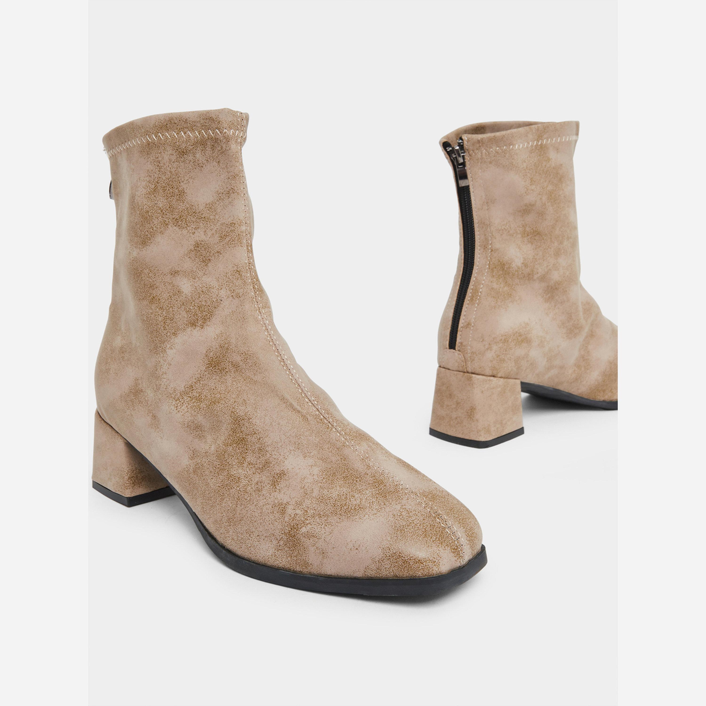 تيك تو - حذاء للنساء بكعب عريض تصل إلى الكاحل لون بيج-women-shoes-boots-image-3