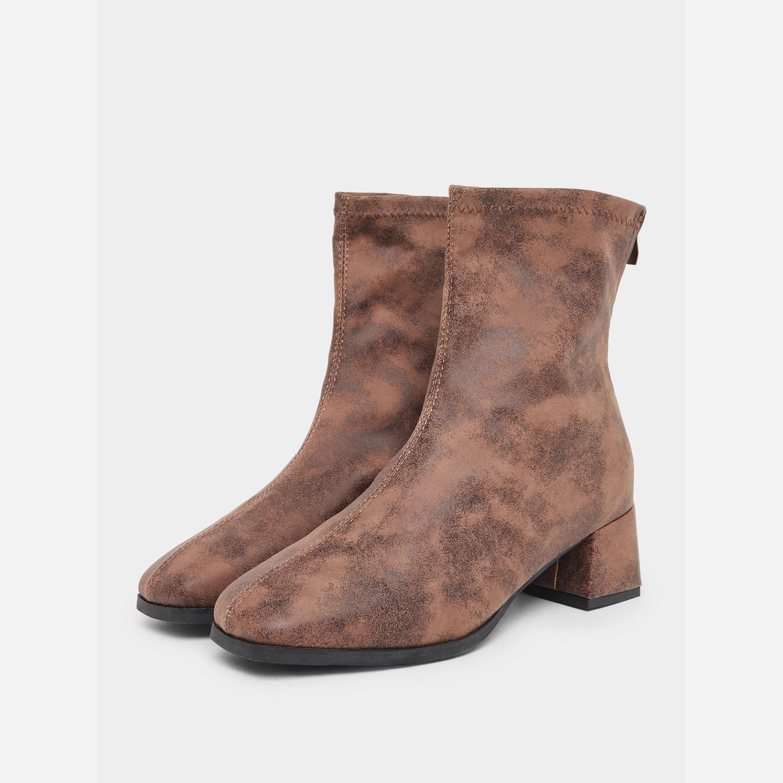 تيك تو - حذاء نسائي لون بني بكعب عريض يصل إلى الكاحل-women-shoes-boots-image-1