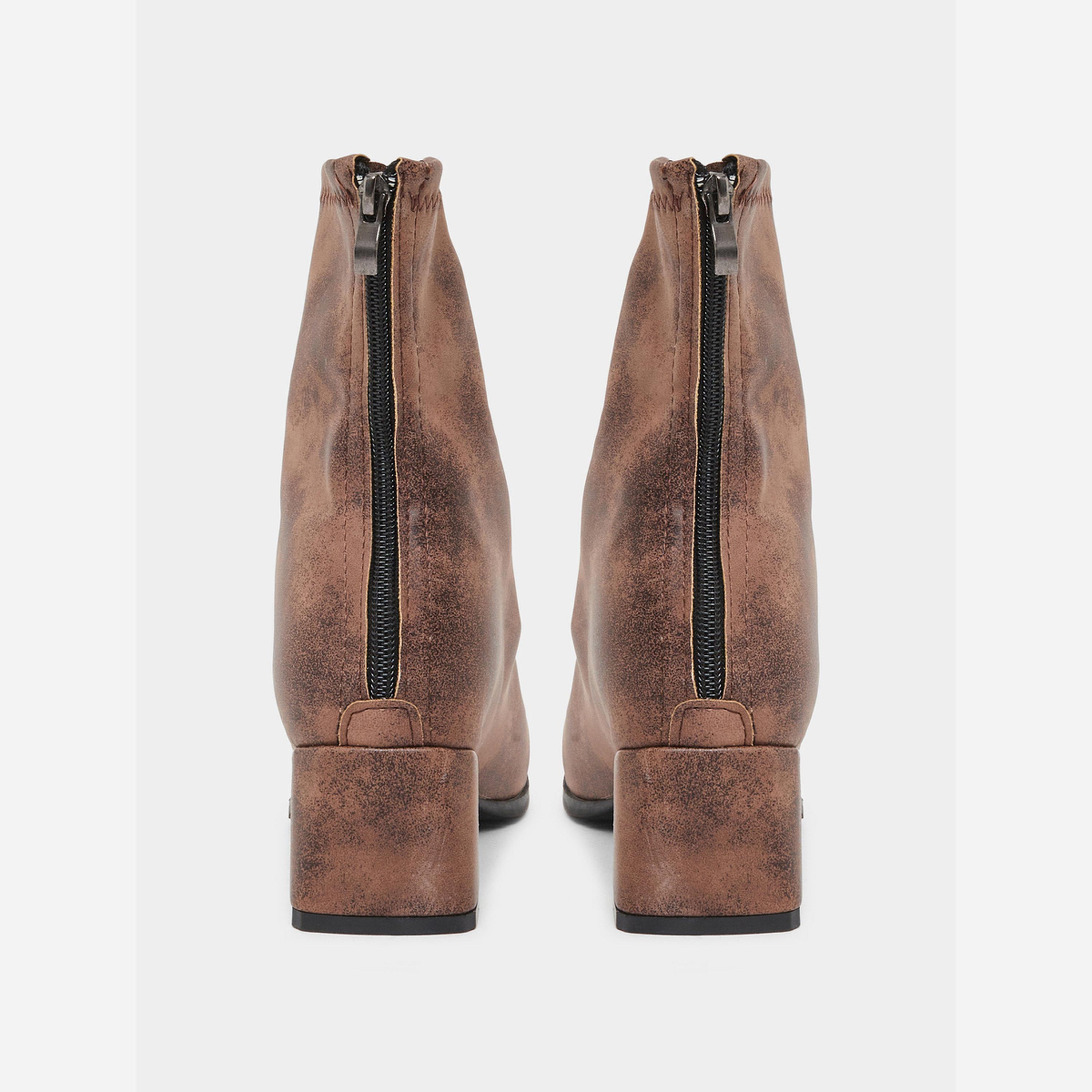تيك تو - حذاء نسائي لون بني بكعب عريض يصل إلى الكاحل-women-shoes-boots-image-4