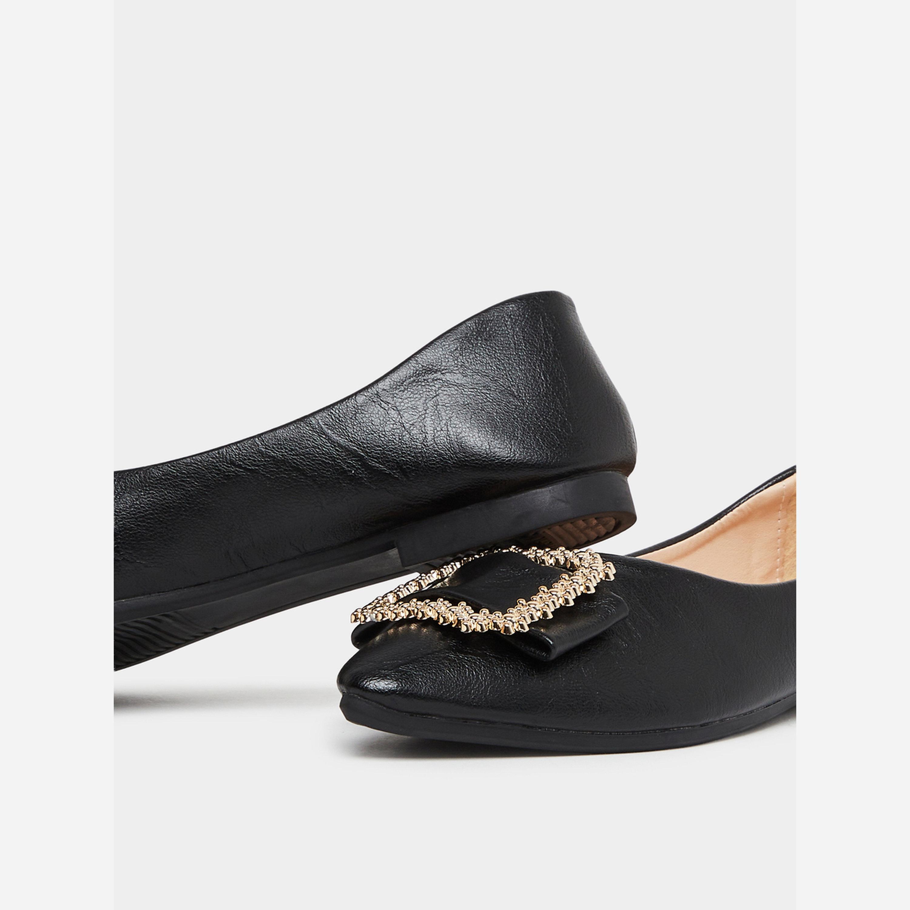 تيك تو - حذاء مسحط بمشبك مربع لون سادة-women-shoes-sandals-flats-image-3