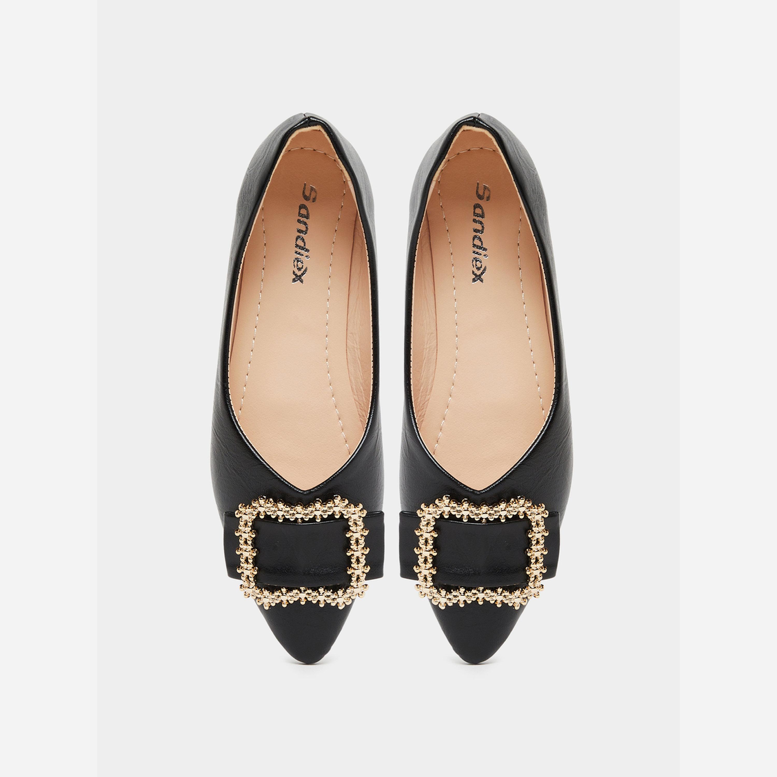 تيك تو - حذاء مسحط بمشبك مربع لون سادة-women-shoes-sandals-flats-image-5