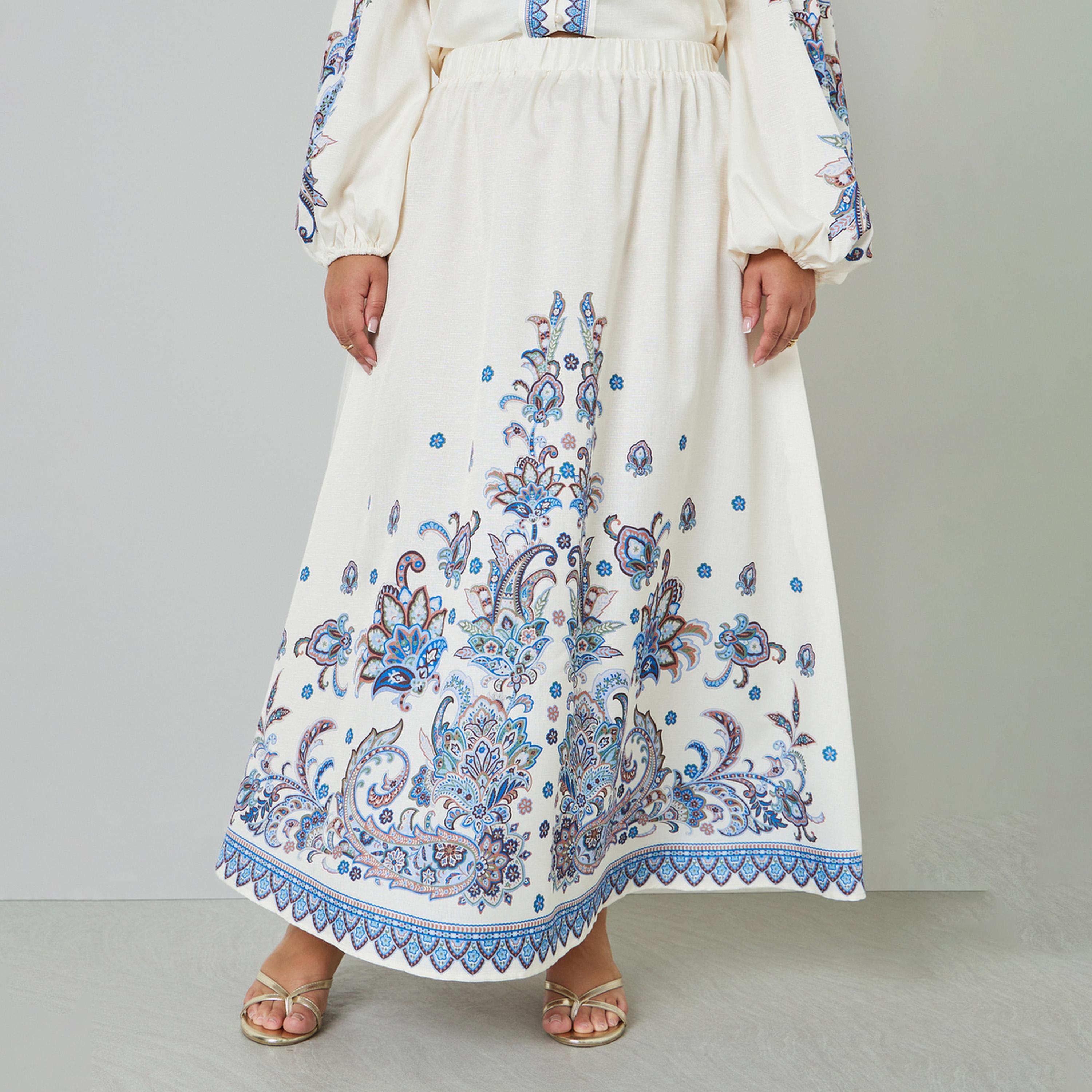 Styli Plus Size Floral Print Maxi Skirt-women-clothing-bottoms-skirts-image-1