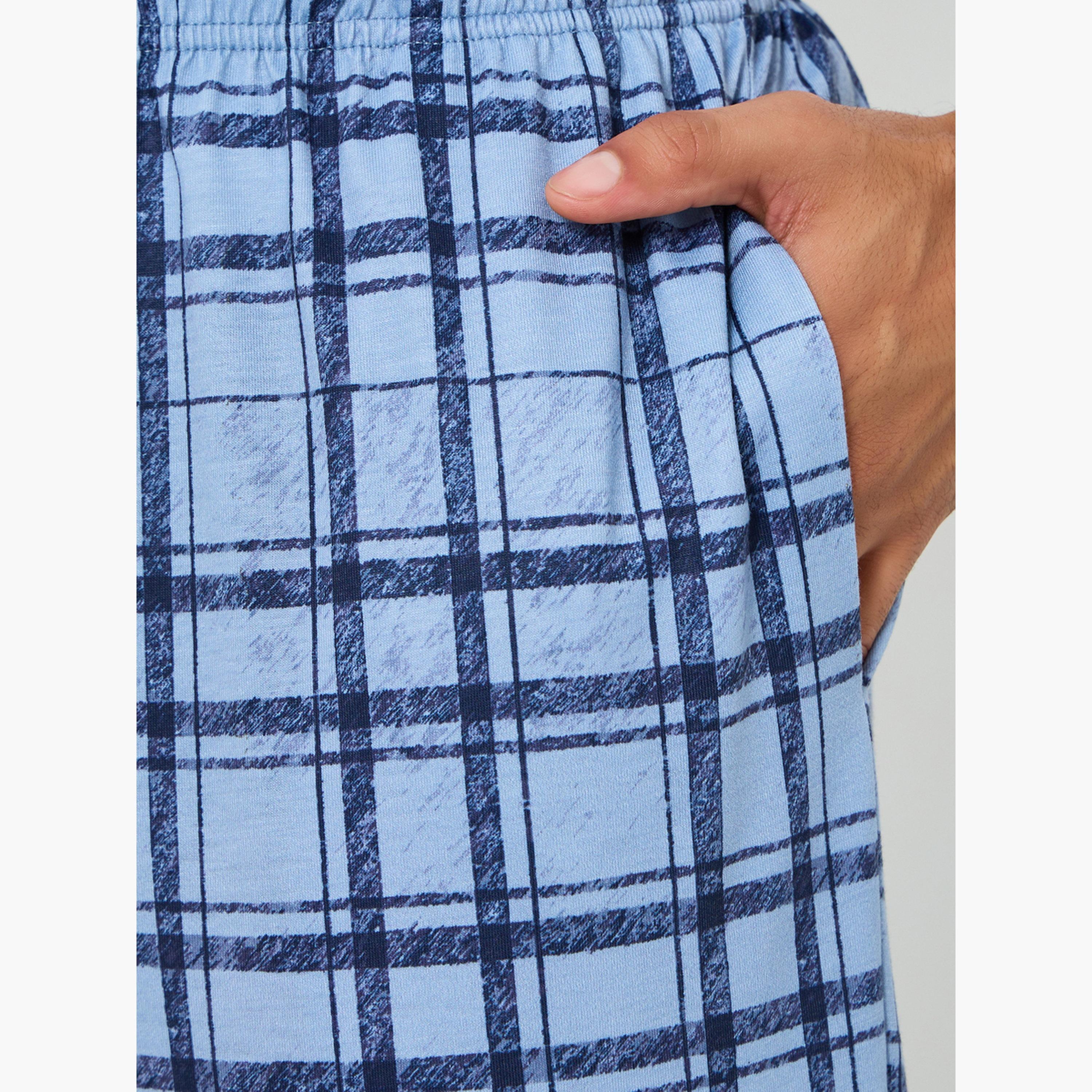 بنطال بيجاما بطبعة كاروهات وقصة مريحة-men-clothing-nightwear-pyjamaandshorts-image-3