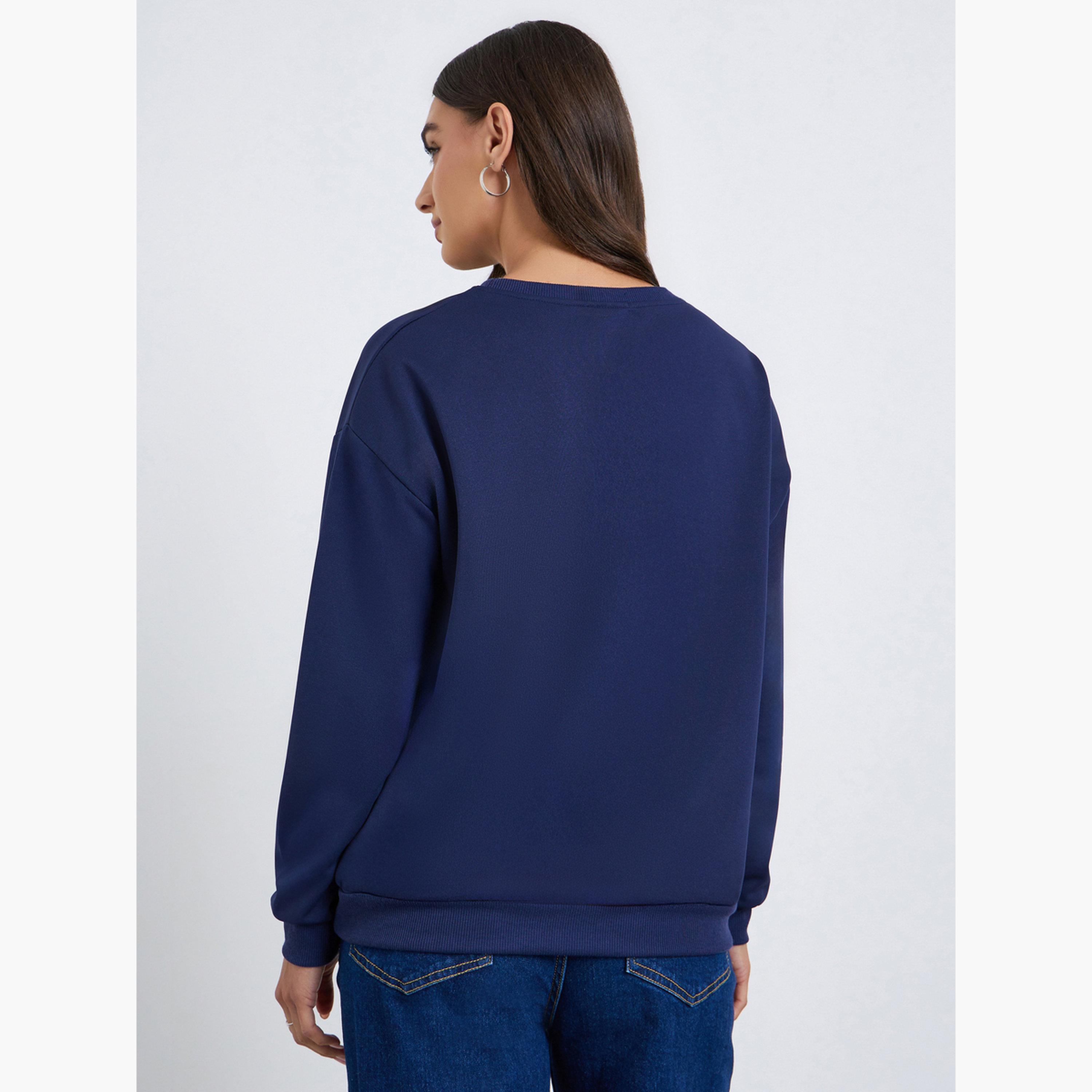 تيشيرت بأكمام طويلة بياقة دائرية بطبعة كتابة-women-clothing-tshirts-image-4