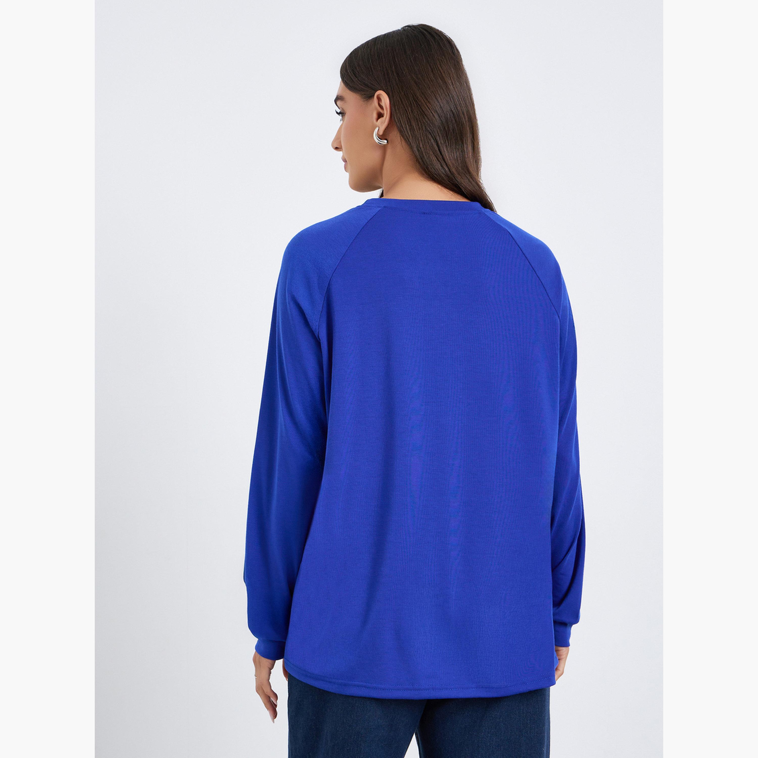 تيشيرت بأكمام ريجلان وطبعة جرافيك-women-clothing-tshirts-image-5