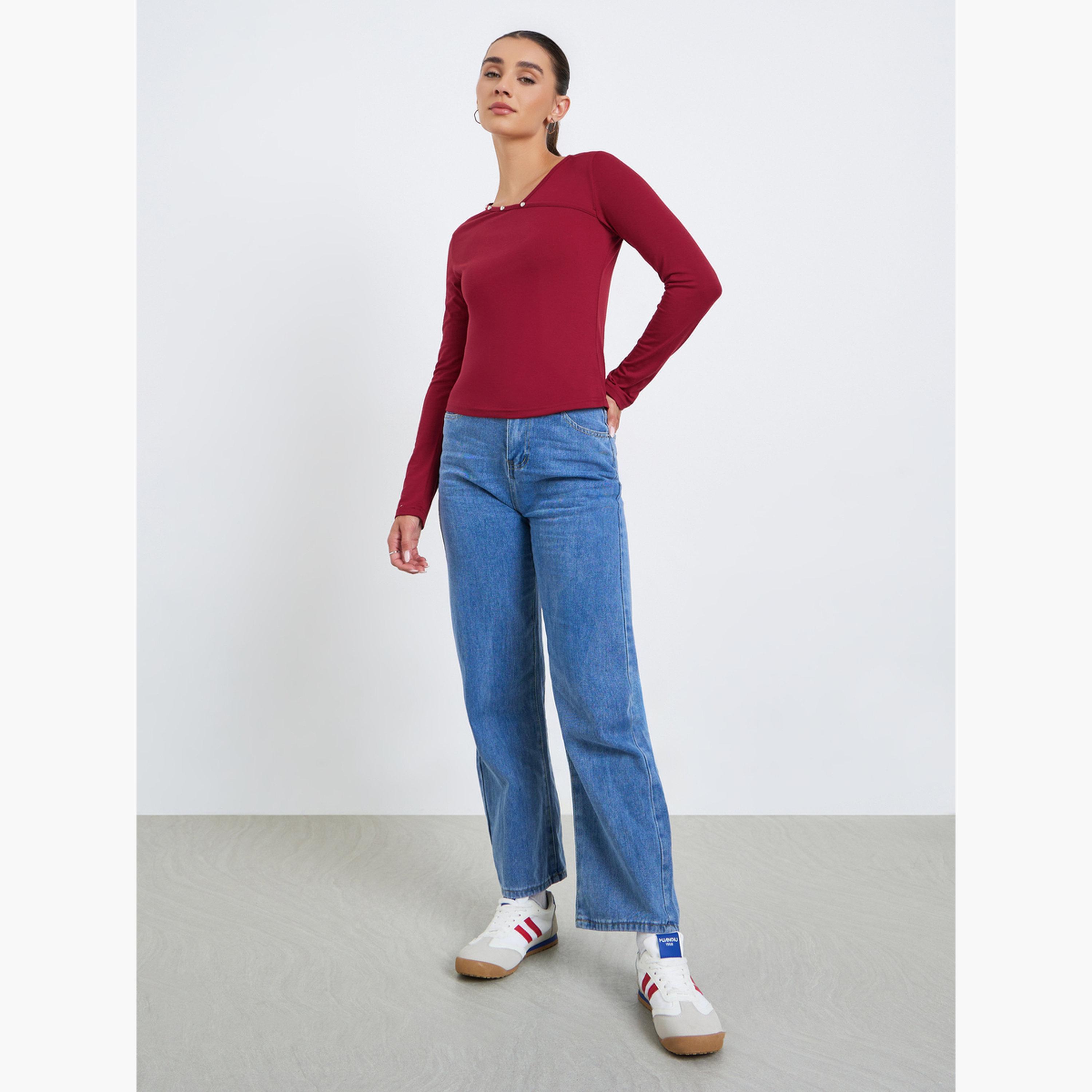 تيشيرت بقصة ضيقة بتفاصيل ترصيع-women-clothing-tshirts-image-2