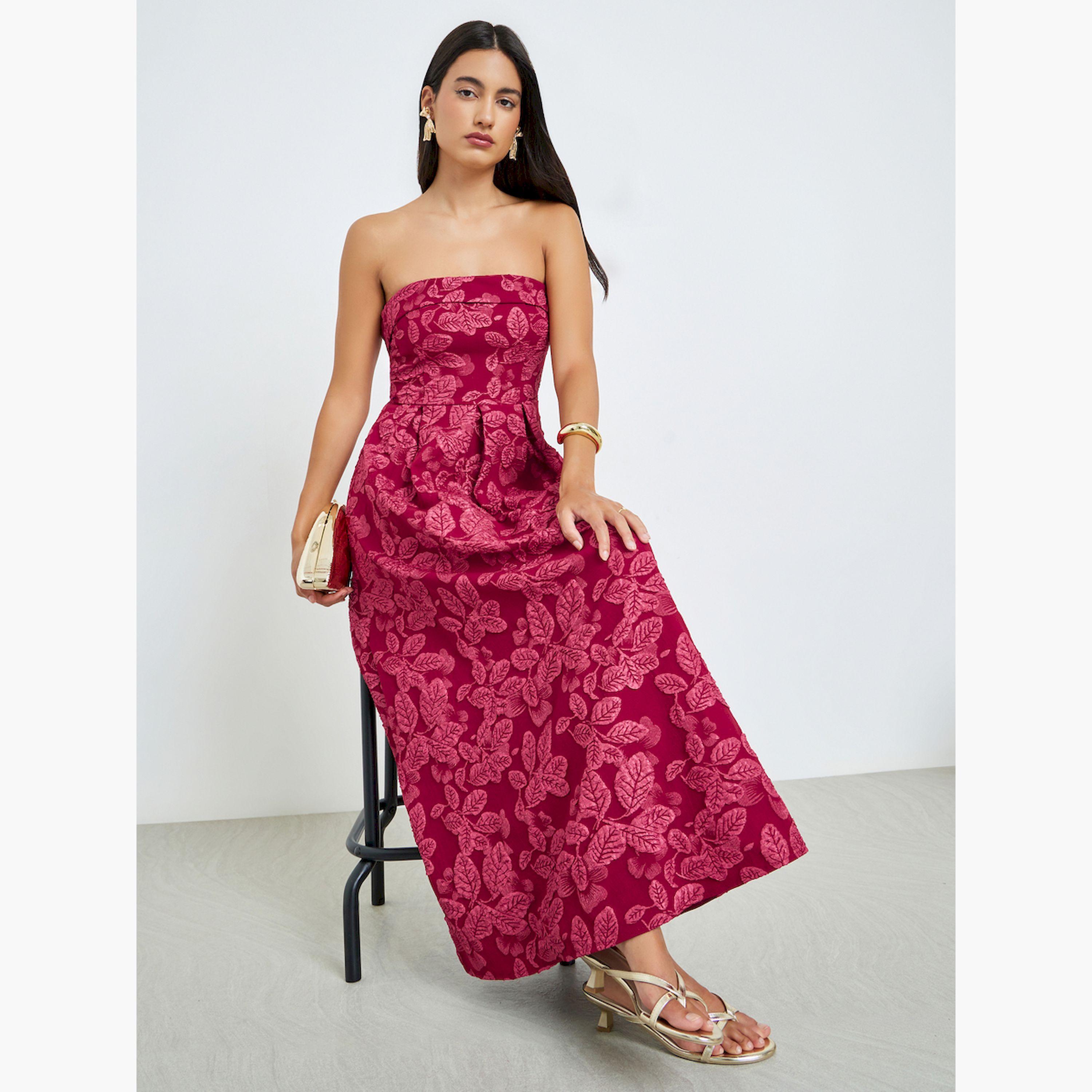 Styli Red Jacquard Sleeveless A-Line Maxi Dress-women-clothing-dresses-image-2