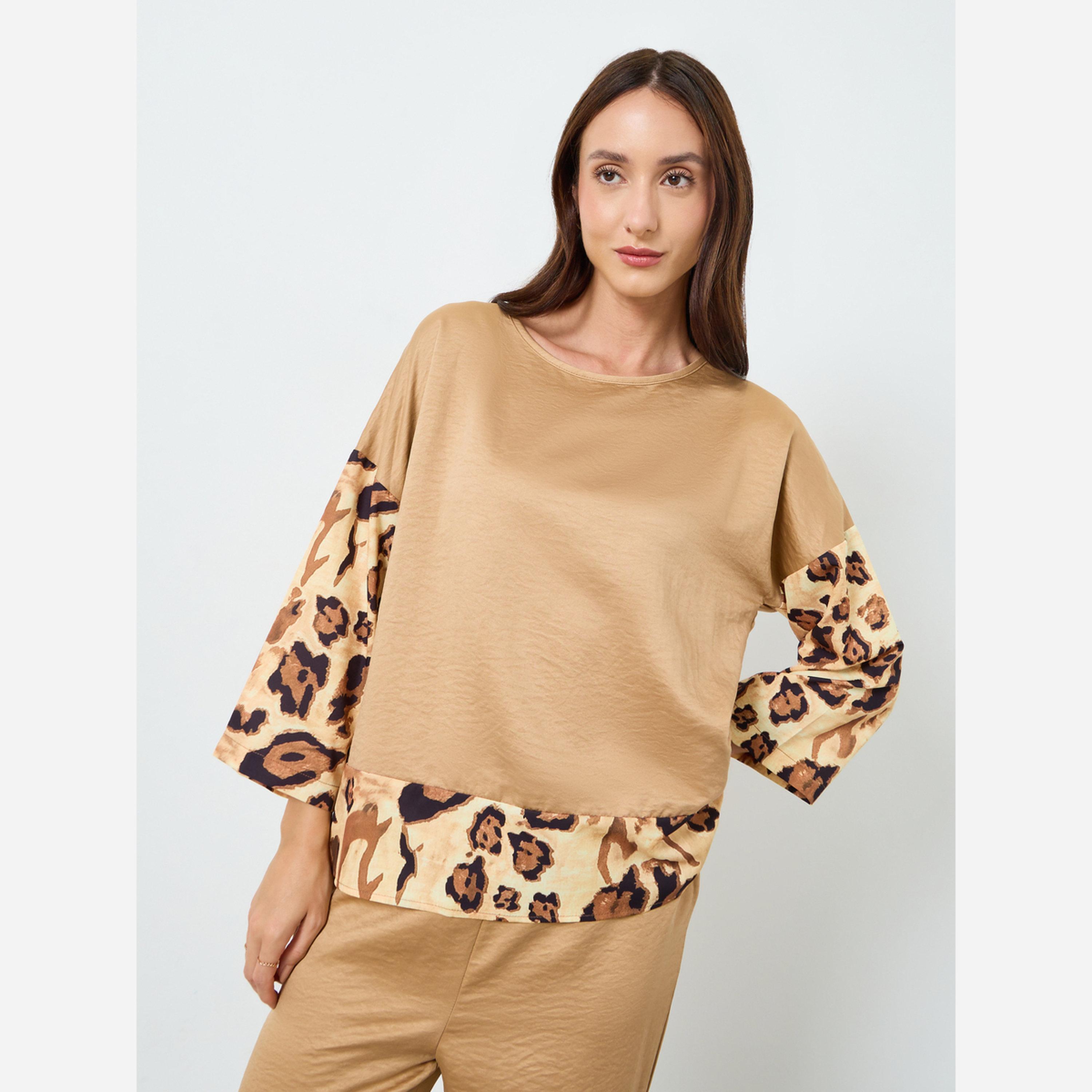 تيك تو - بلوزة نسائية أكمام طويلة ورقبة دائرية طبعة جلد النمر، وبنطال واسع الساقين-women-clothing-coordsets-image-3