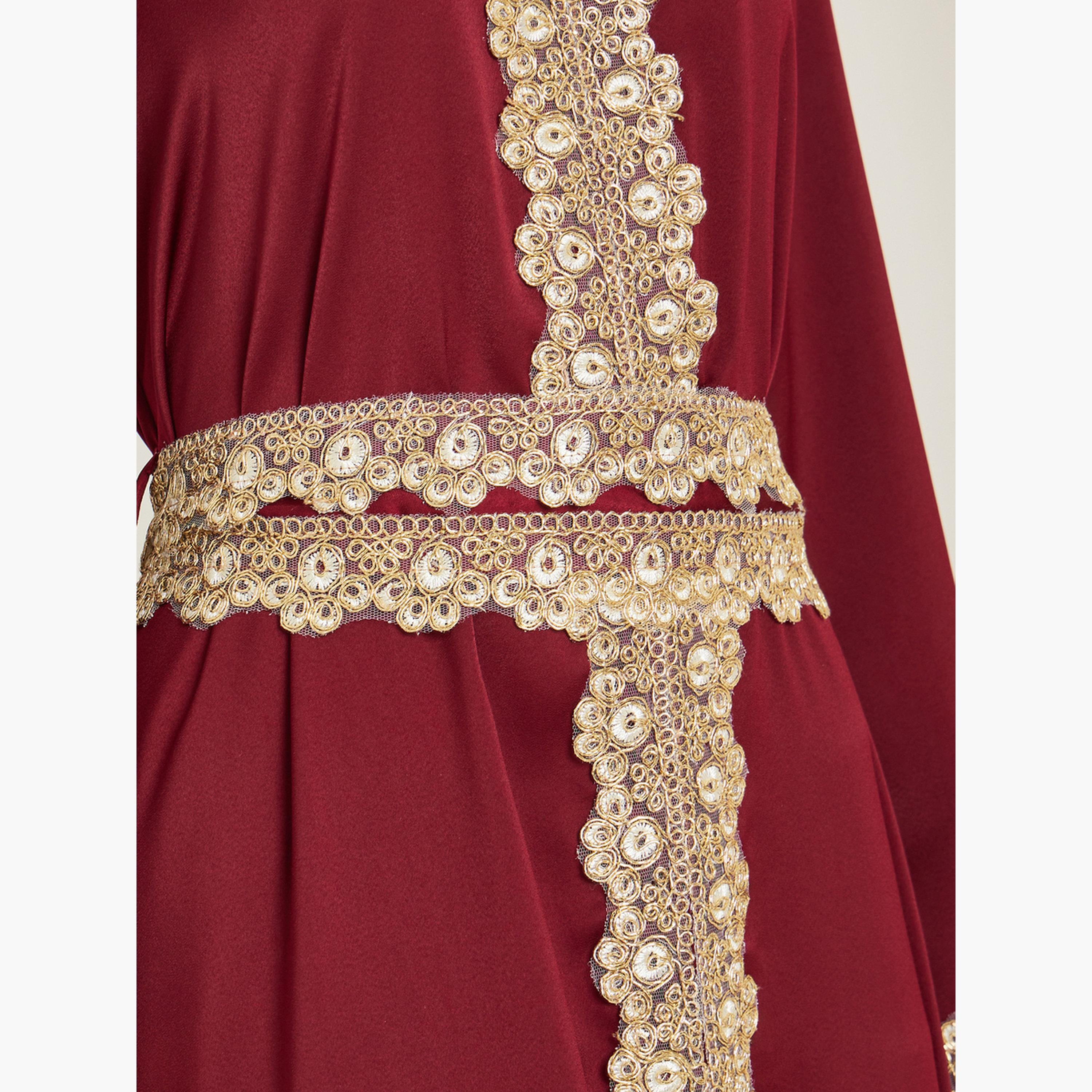 قفطان بتفاصيل مُطرزة ذهبية-women-arabicclothing-kaftan-image-4