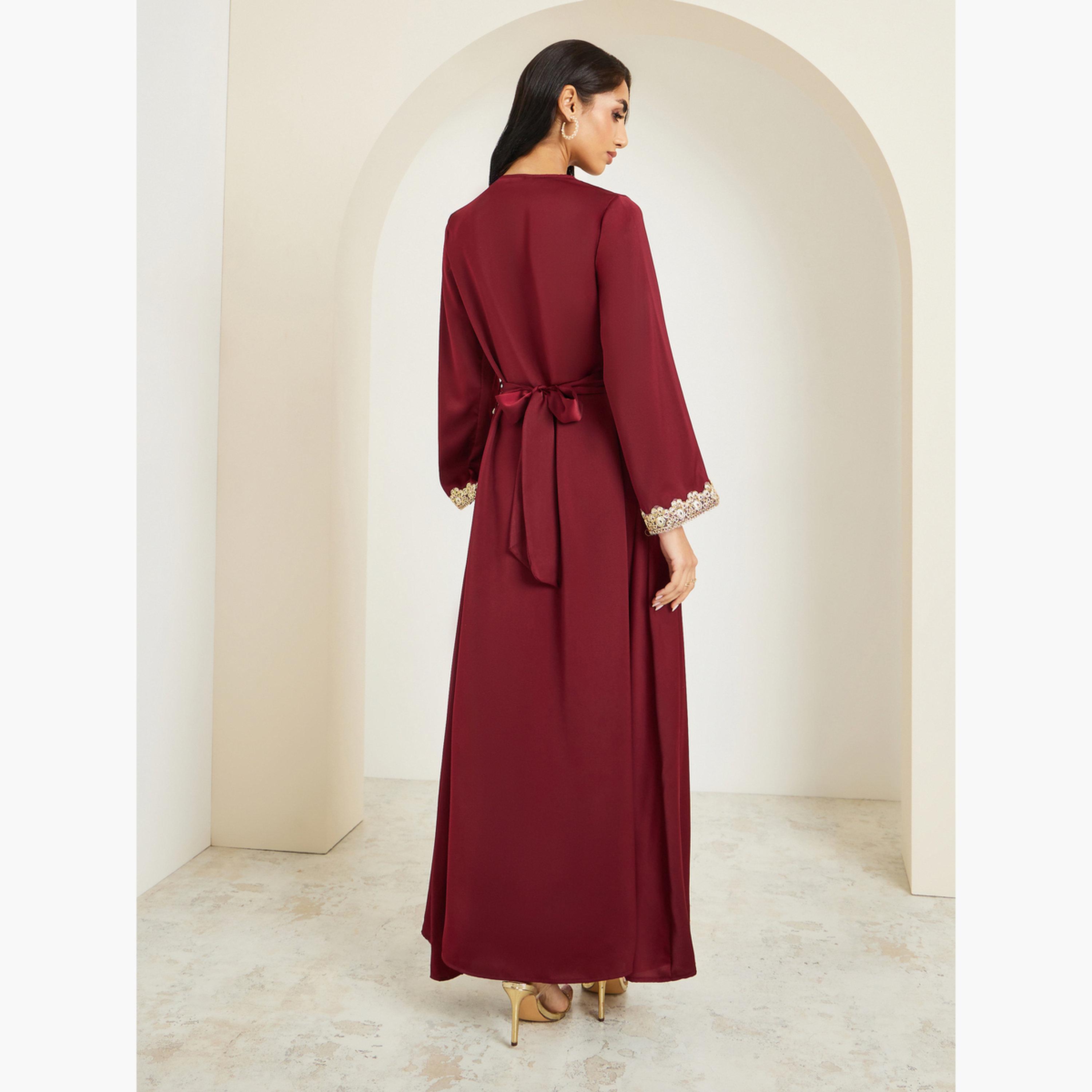 قفطان بتفاصيل مُطرزة ذهبية-women-arabicclothing-kaftan-image-5