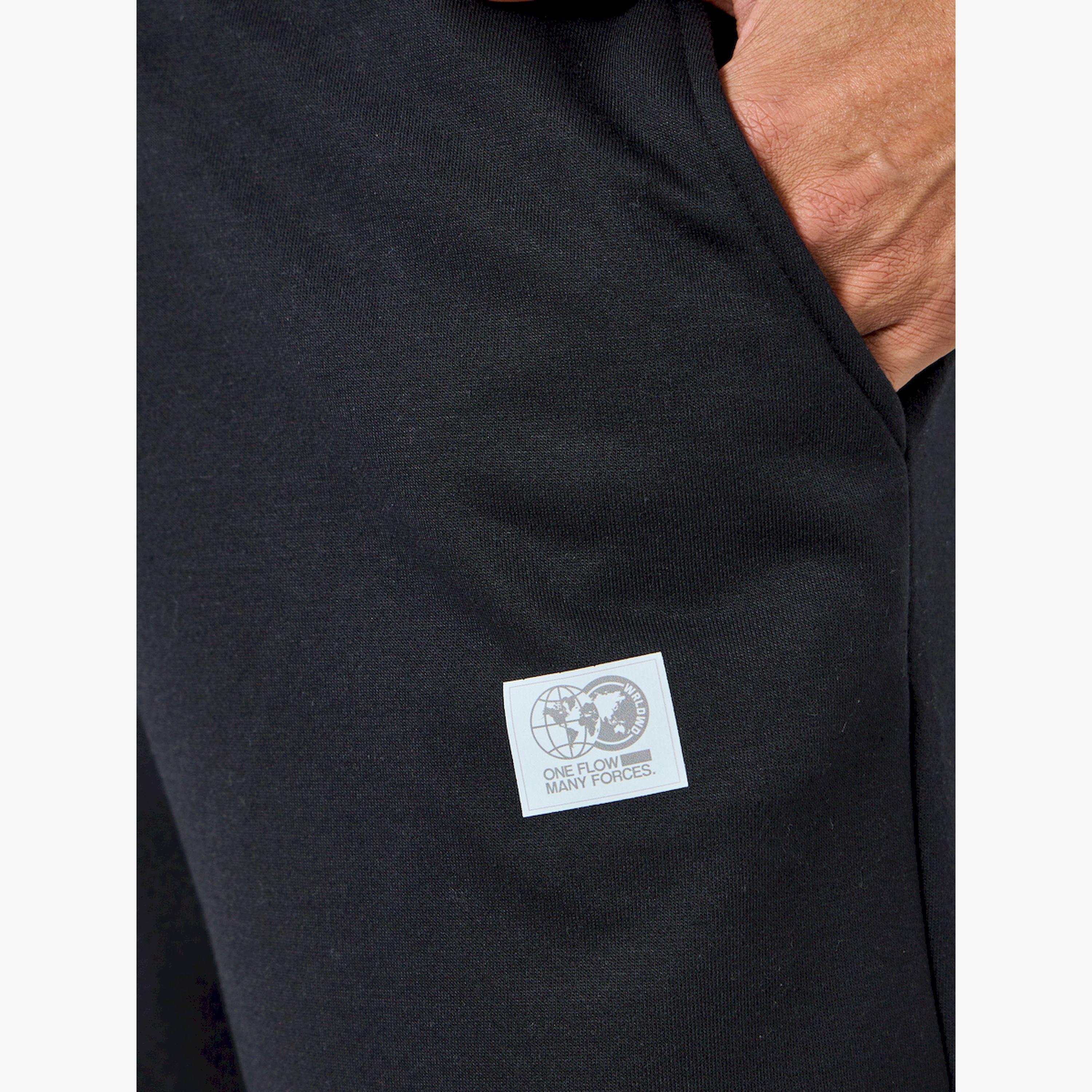 جوغر رجالي واسع بطبعة نصية-men-clothing-bottoms-joggers-image-3