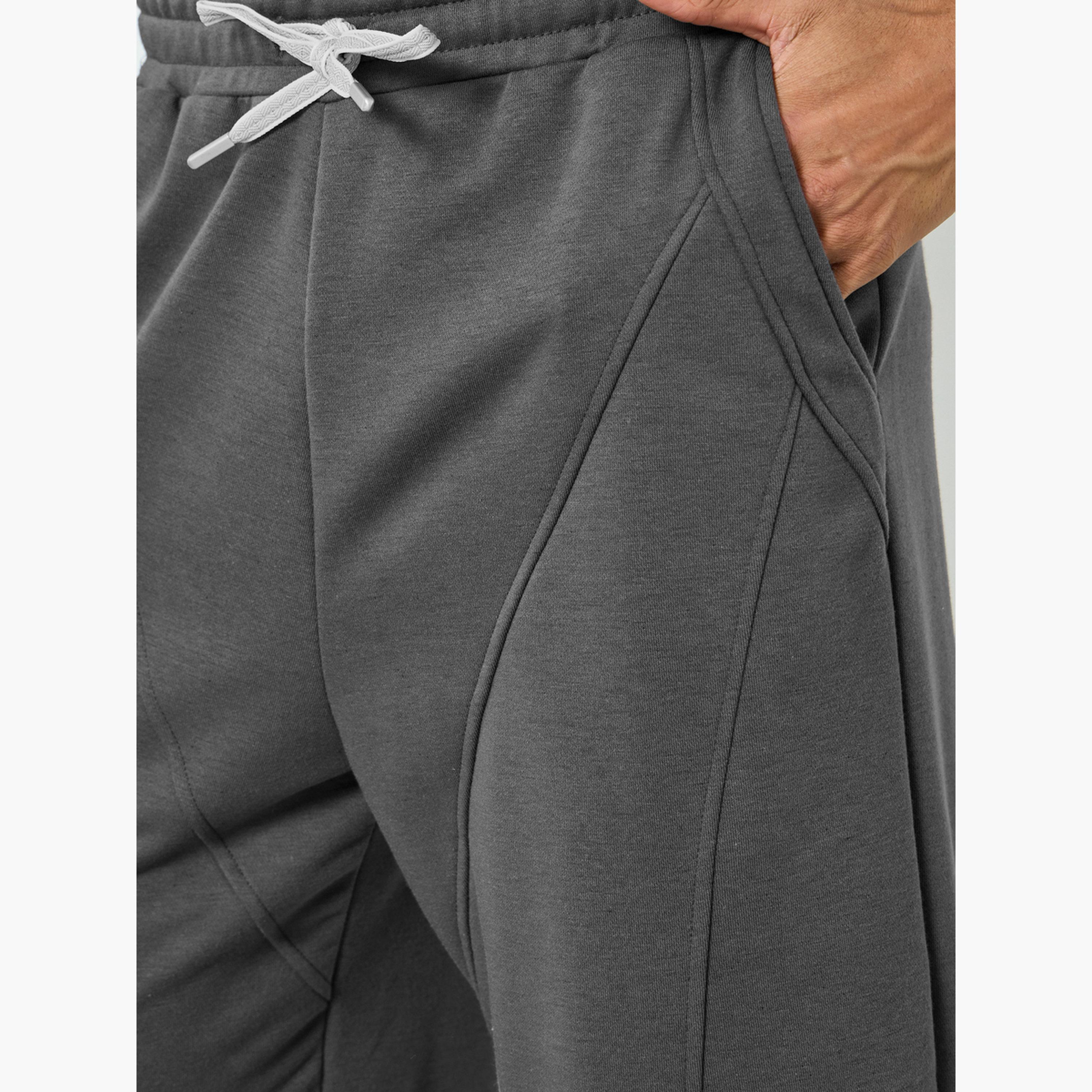 جوغر رجالي رمادي سادة بقصة مريحة-men-clothing-bottoms-joggers-image-1