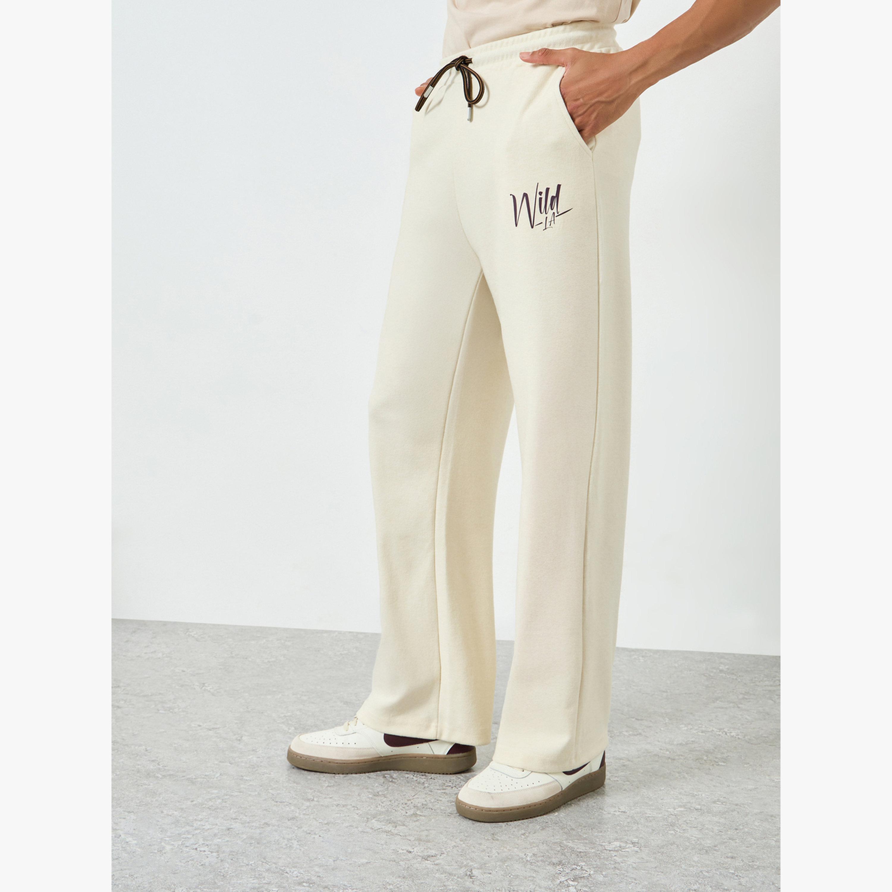 جوغر واسع بطبعة كتابة-men-clothing-bottoms-joggers-image-3