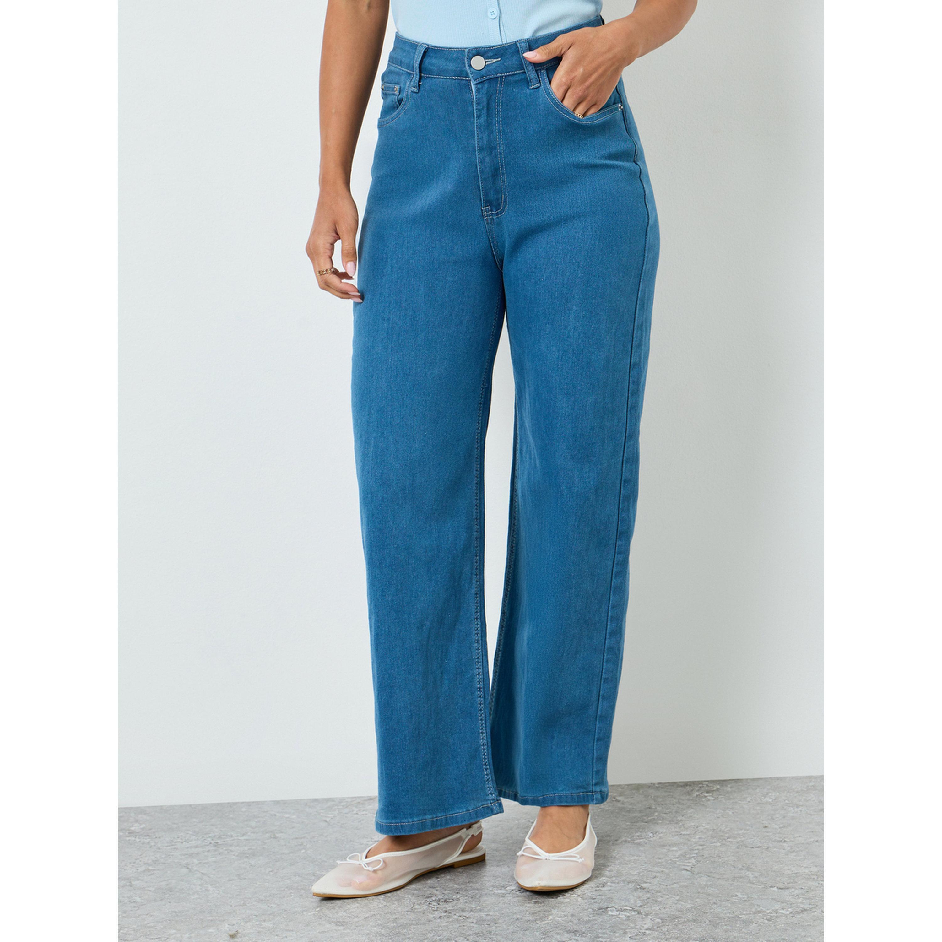 جينز بقصة أرجل مستقيمة وتفاصيل مشطوفة-women-clothing-bottoms-jeans-image-1