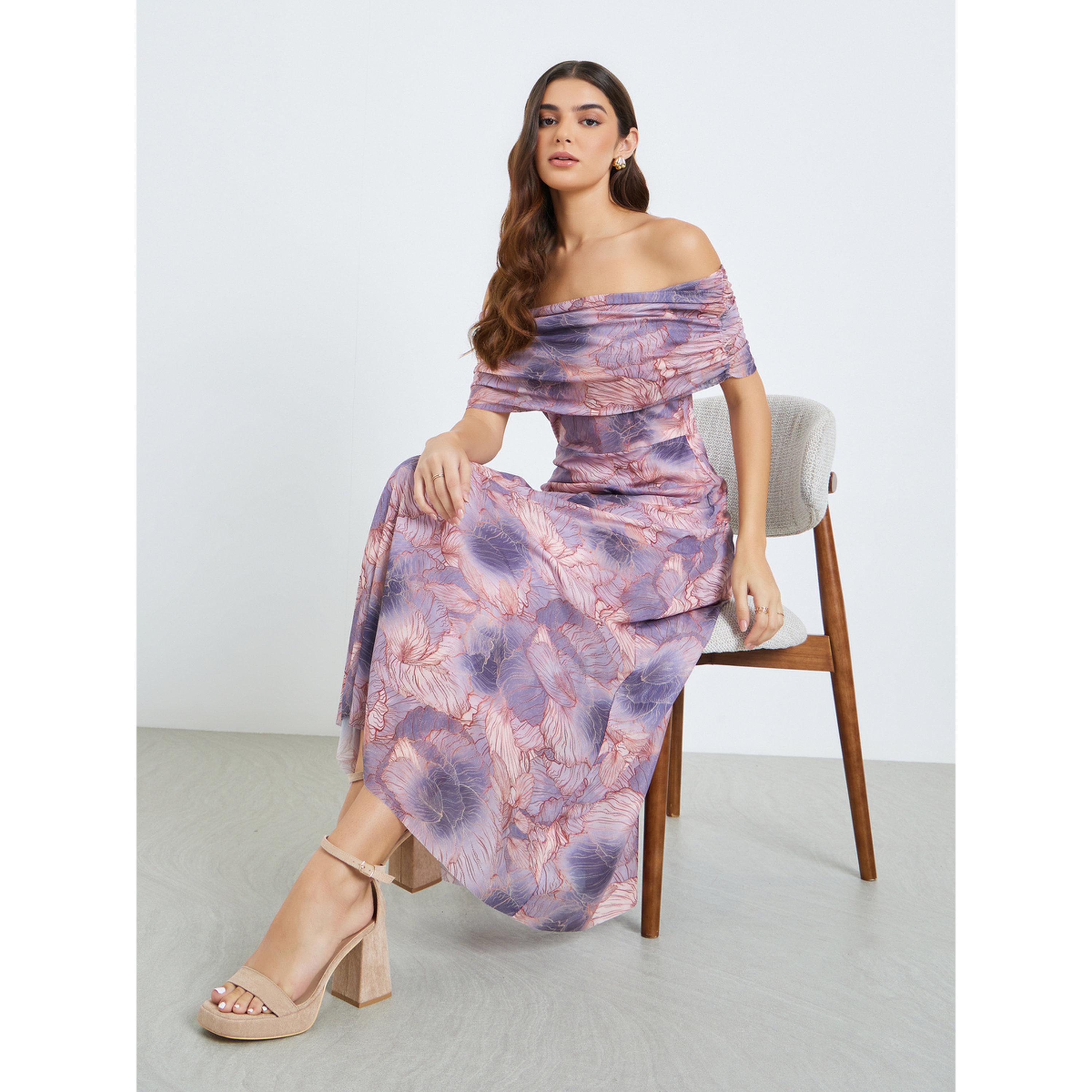 فستان طويل بأكتاف مكشوفة وحافة واسعة-women-clothing-dresses-image-2