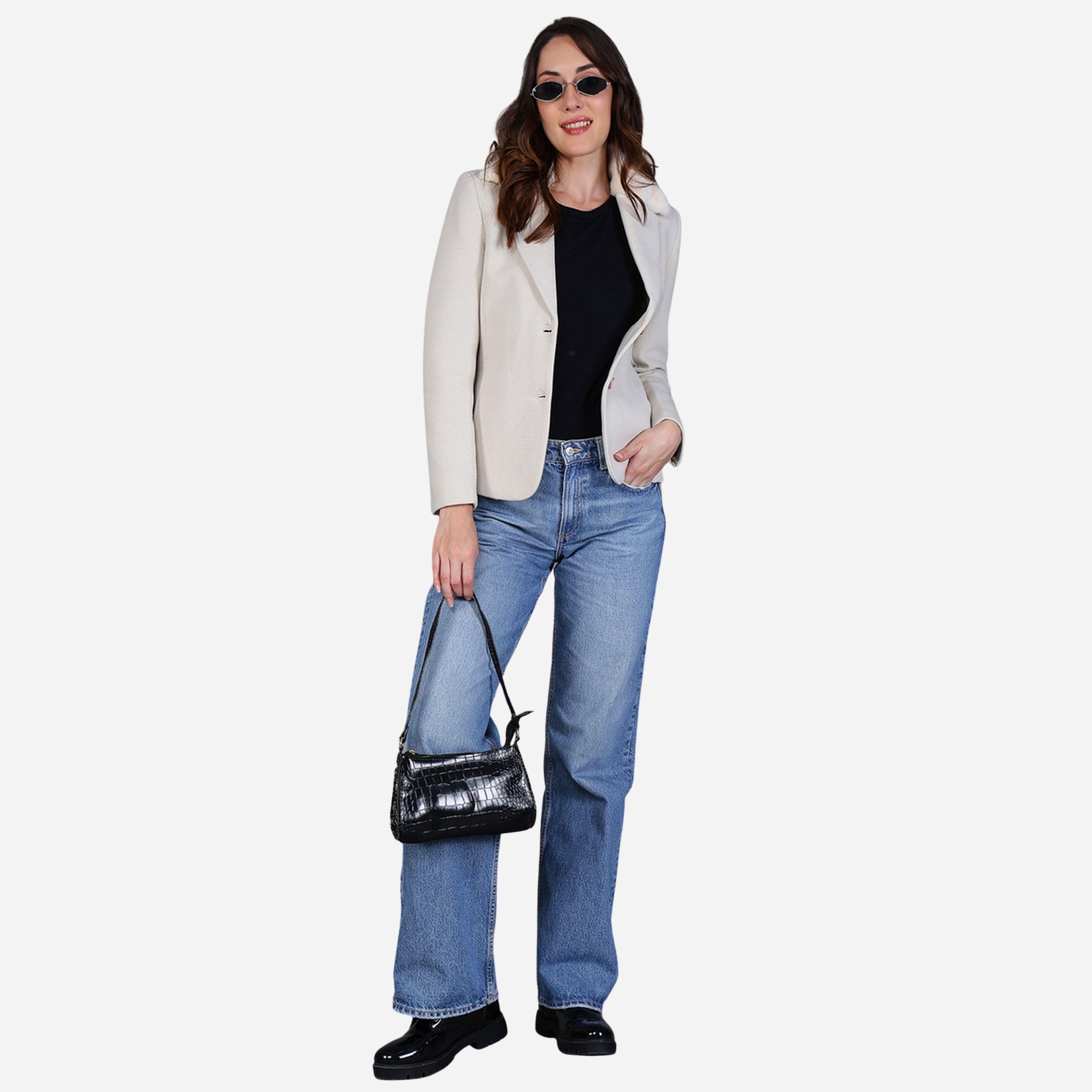 فورت كولينز - بليزر نسائي لون أبيض بأزرار وياقة من الفرو الصناعي-women-clothing-coatsandjackets-blazers-image-2