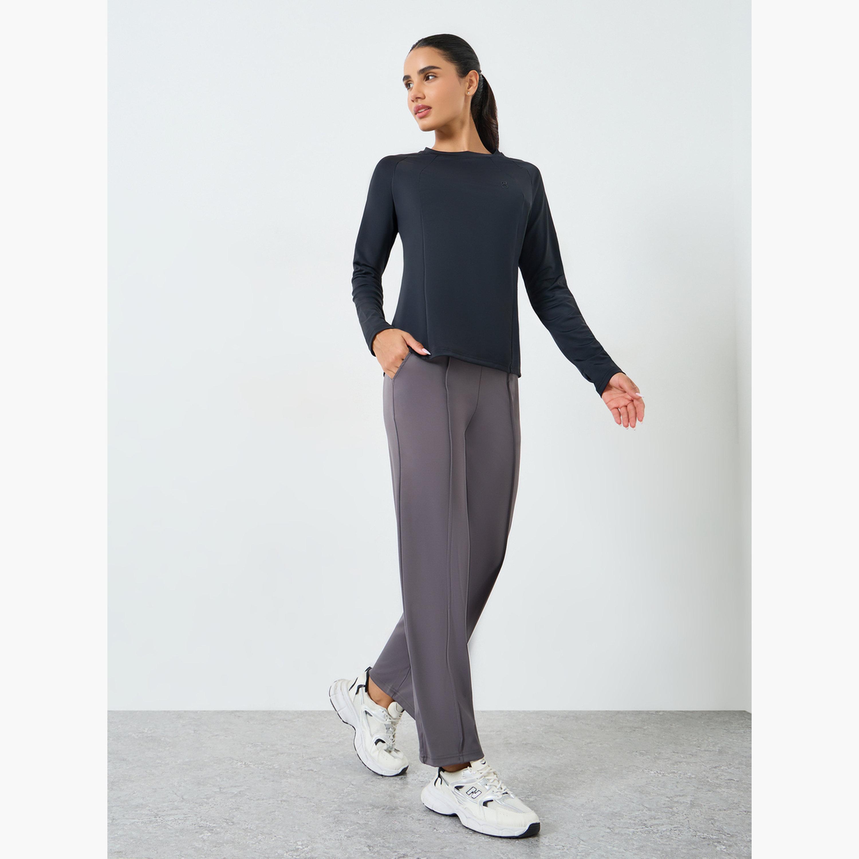 بلوزة بفتحة إبهام وشعار مطاطي-sports-women-clothing-tshirtsandvests-image-2