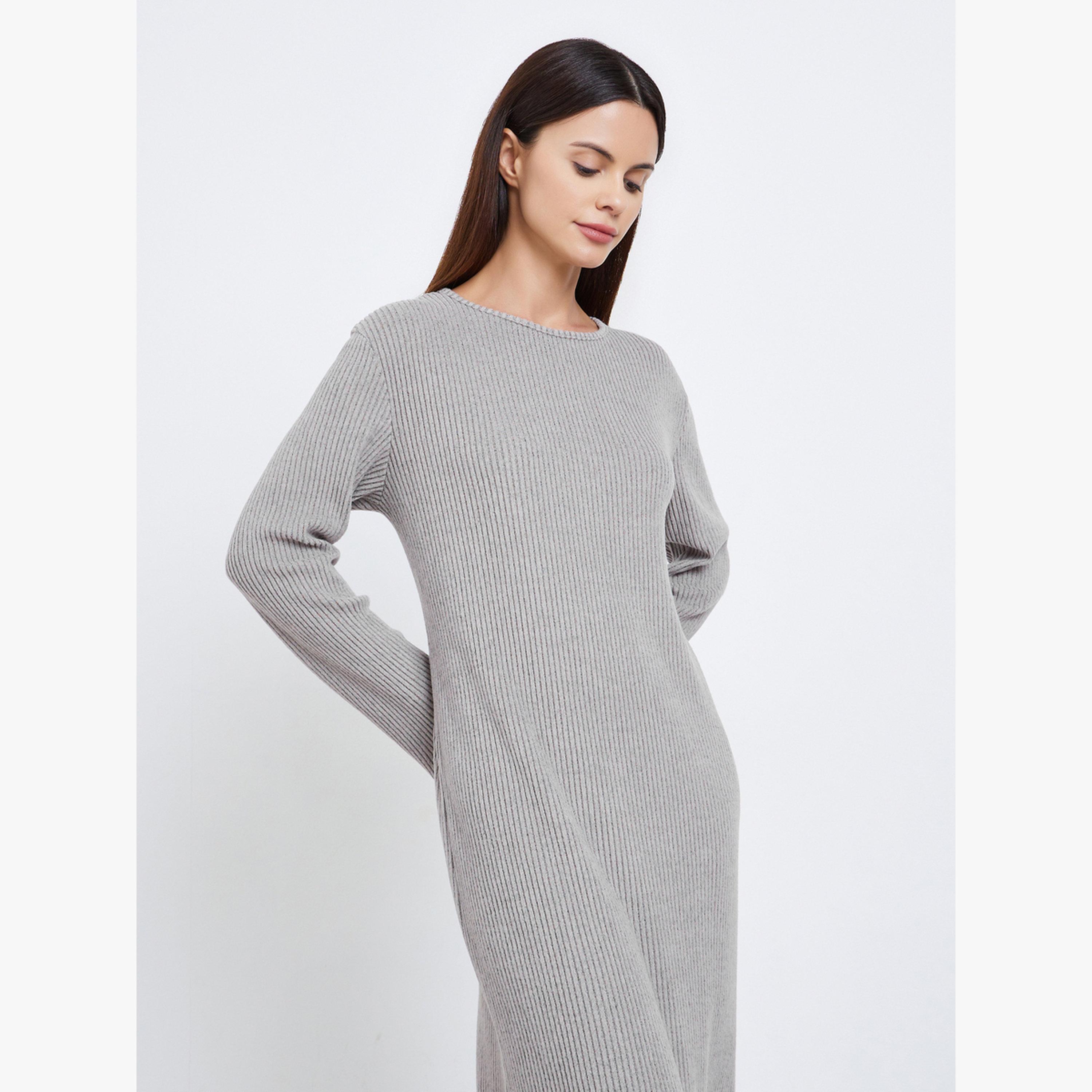 قميص نوم بتصميم تيشيرت مضلع بياقة دائرية وأكمام طويلة-women-clothing-nightwear-nighties-image-2