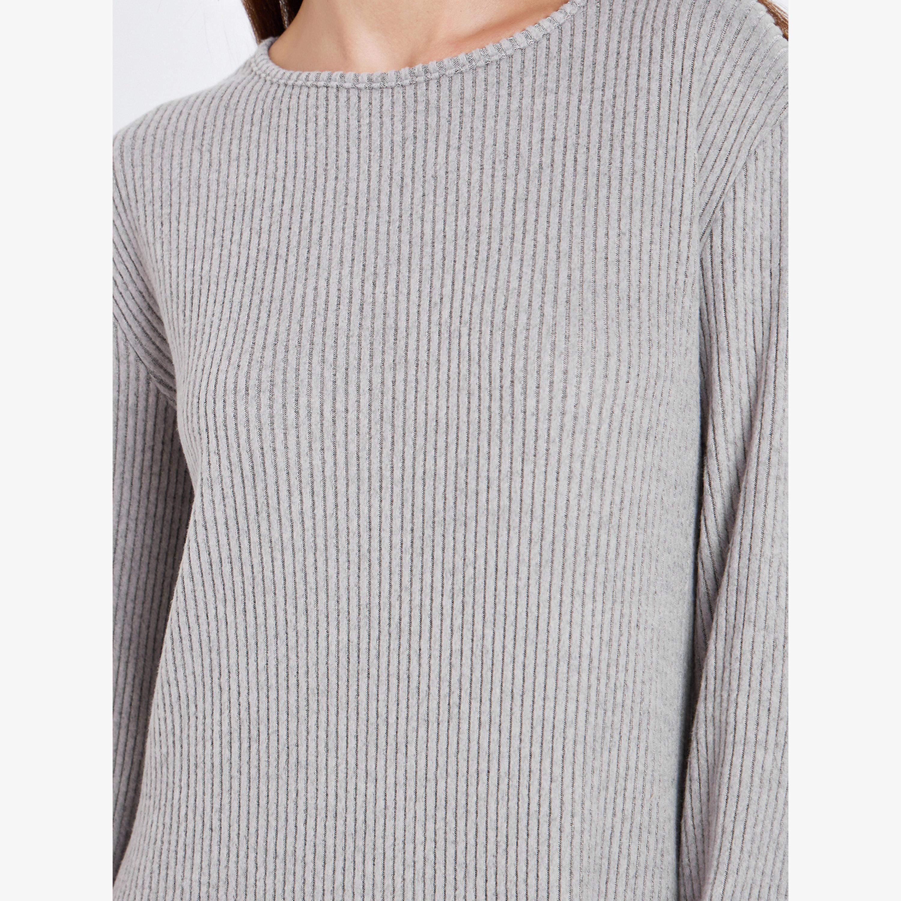 قميص نوم بتصميم تيشيرت مضلع بياقة دائرية وأكمام طويلة-women-clothing-nightwear-nighties-image-3