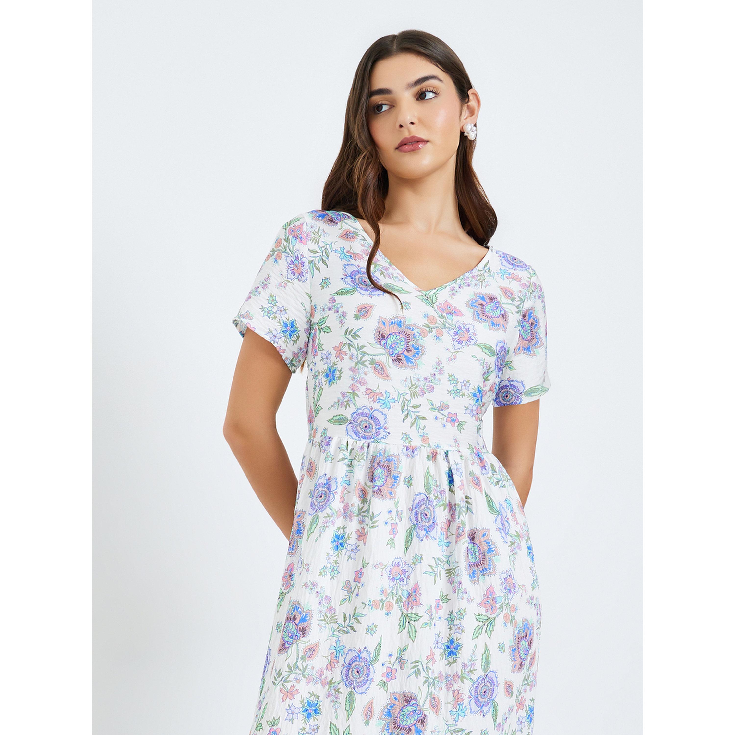 فستان ميدي بطبعة زهور وحافة واسعة-women-clothing-dresses-image-3