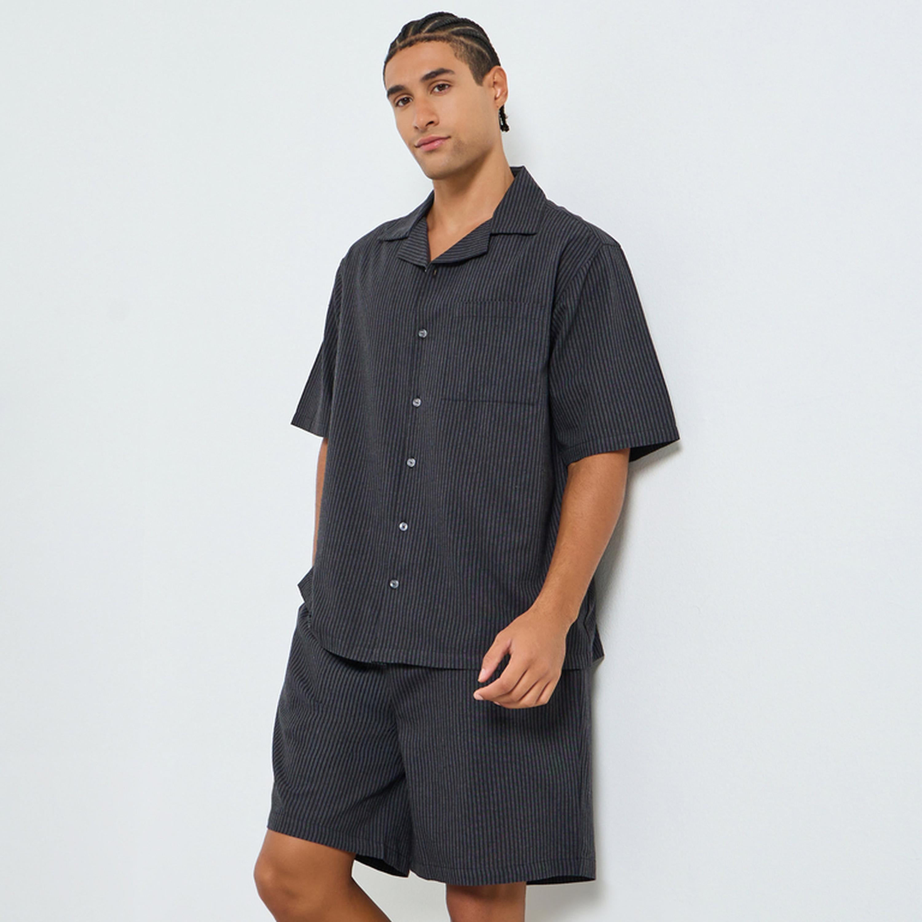 مجموعة من قميص قطن مخطط وشورت للرجال-men-clothing-nightwear-sets-image-1