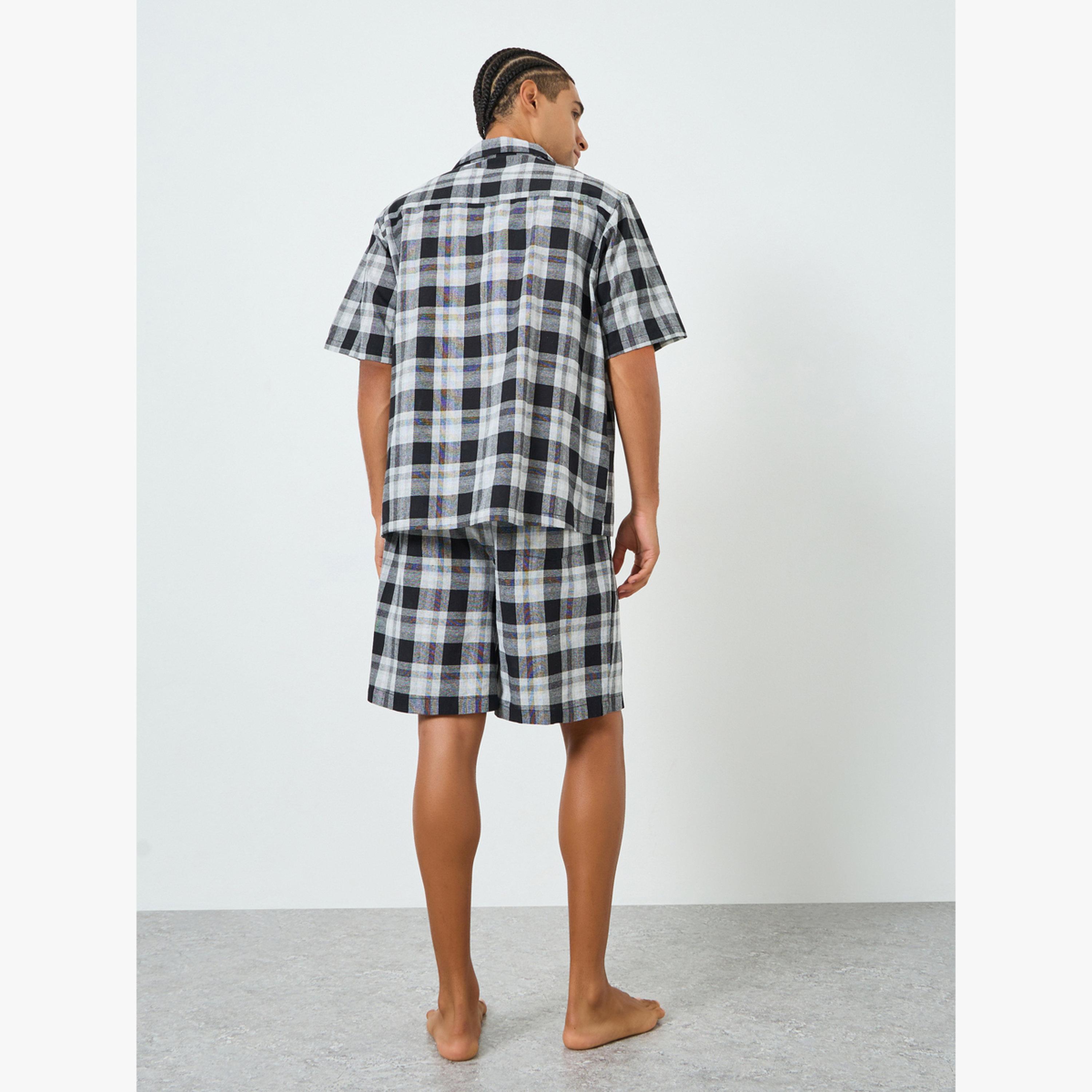 مجموعة من قميص قطن مربعات قصة مريحة وشورت للرجال-men-clothing-nightwear-sets-image-5