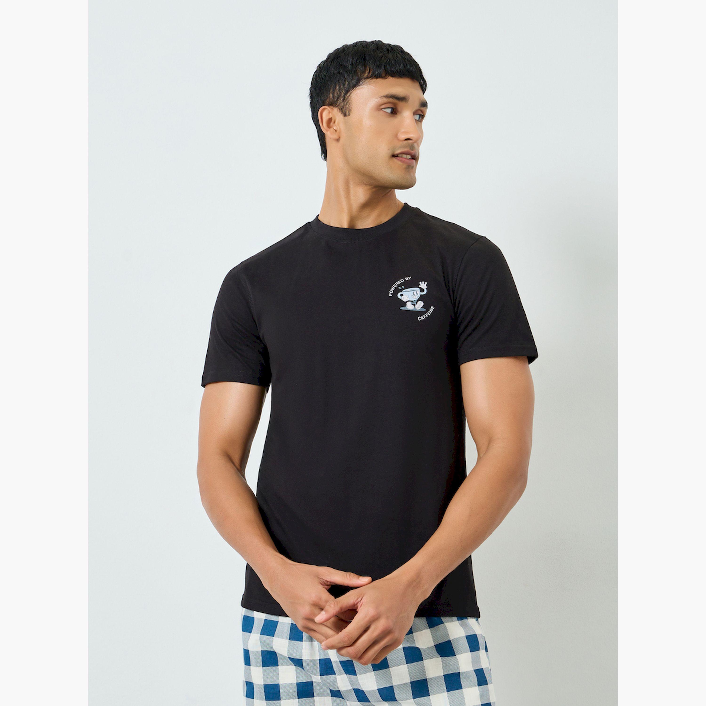 طقم بيجاما رجالي تيشيرت أسود مطبوع وبنطلون كاروهات-men-clothing-nightwear-sets-image-2