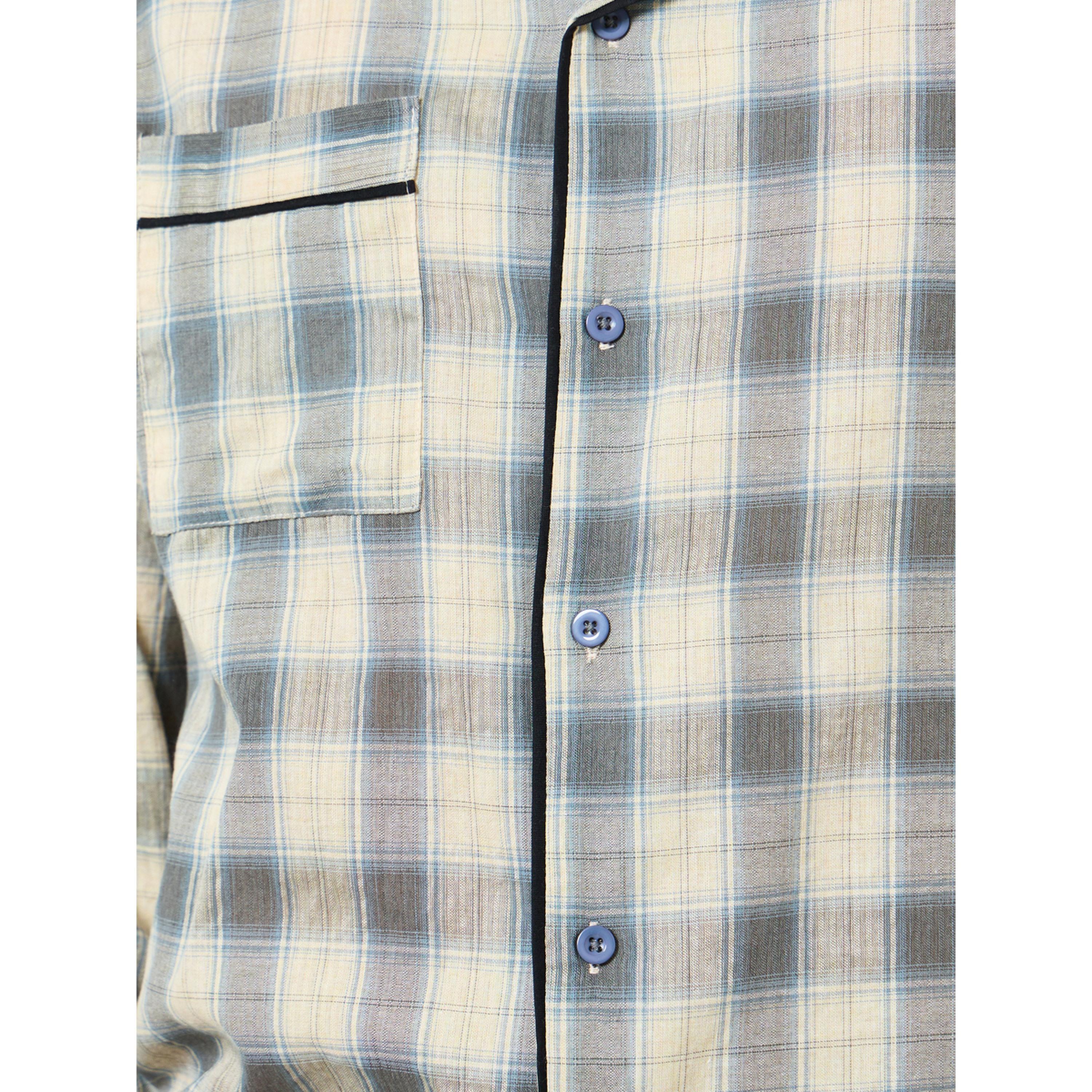 طقم بيجاما من بنطال وقميص بطبعة مربعات وقصة مريحة-men-clothing-nightwear-sets-image-5