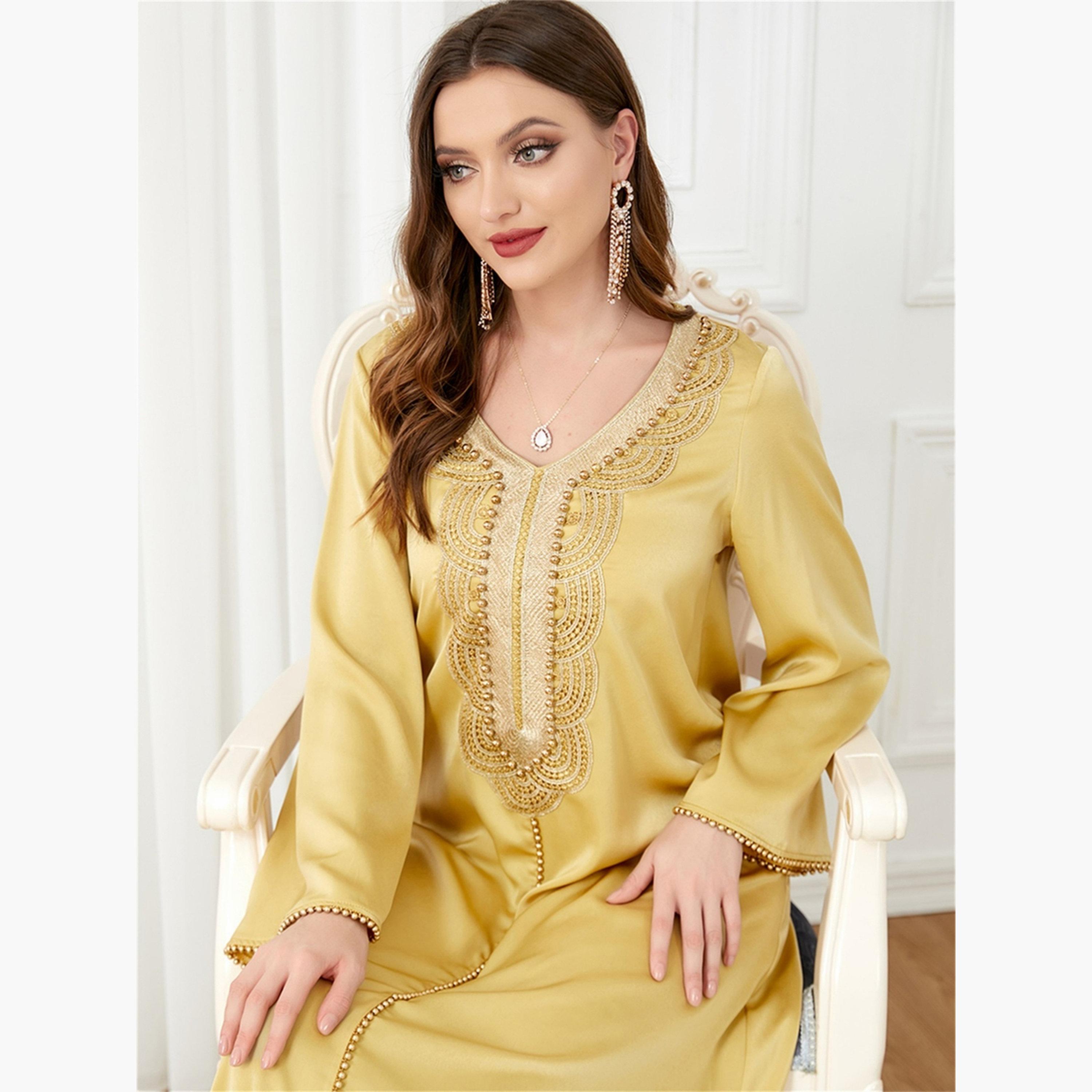 جلابية مزينة بتفاصيل قطع ترتر-women-arabicclothing-jalabiyas-image-3