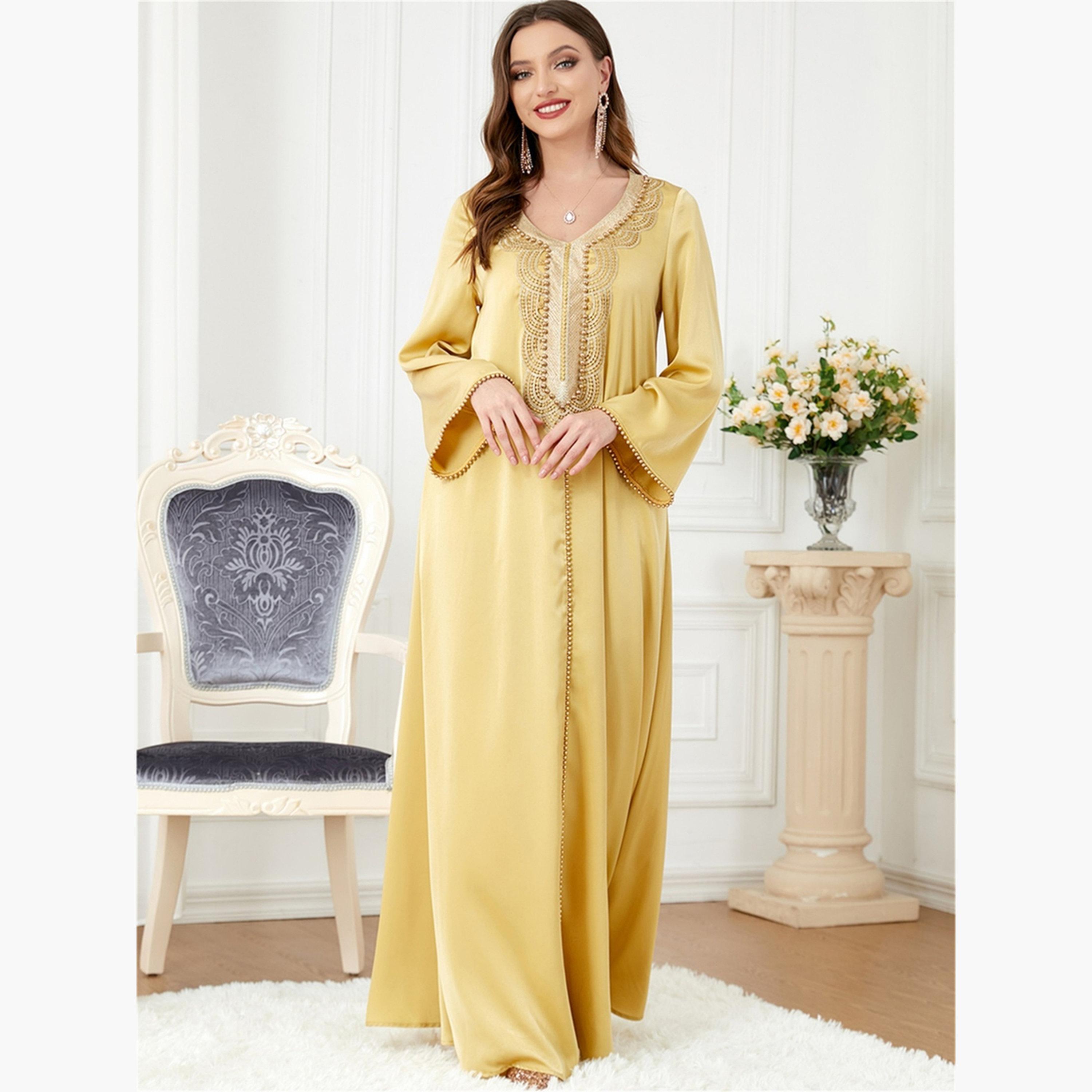 جلابية مزينة بتفاصيل قطع ترتر-women-arabicclothing-jalabiyas-image-4