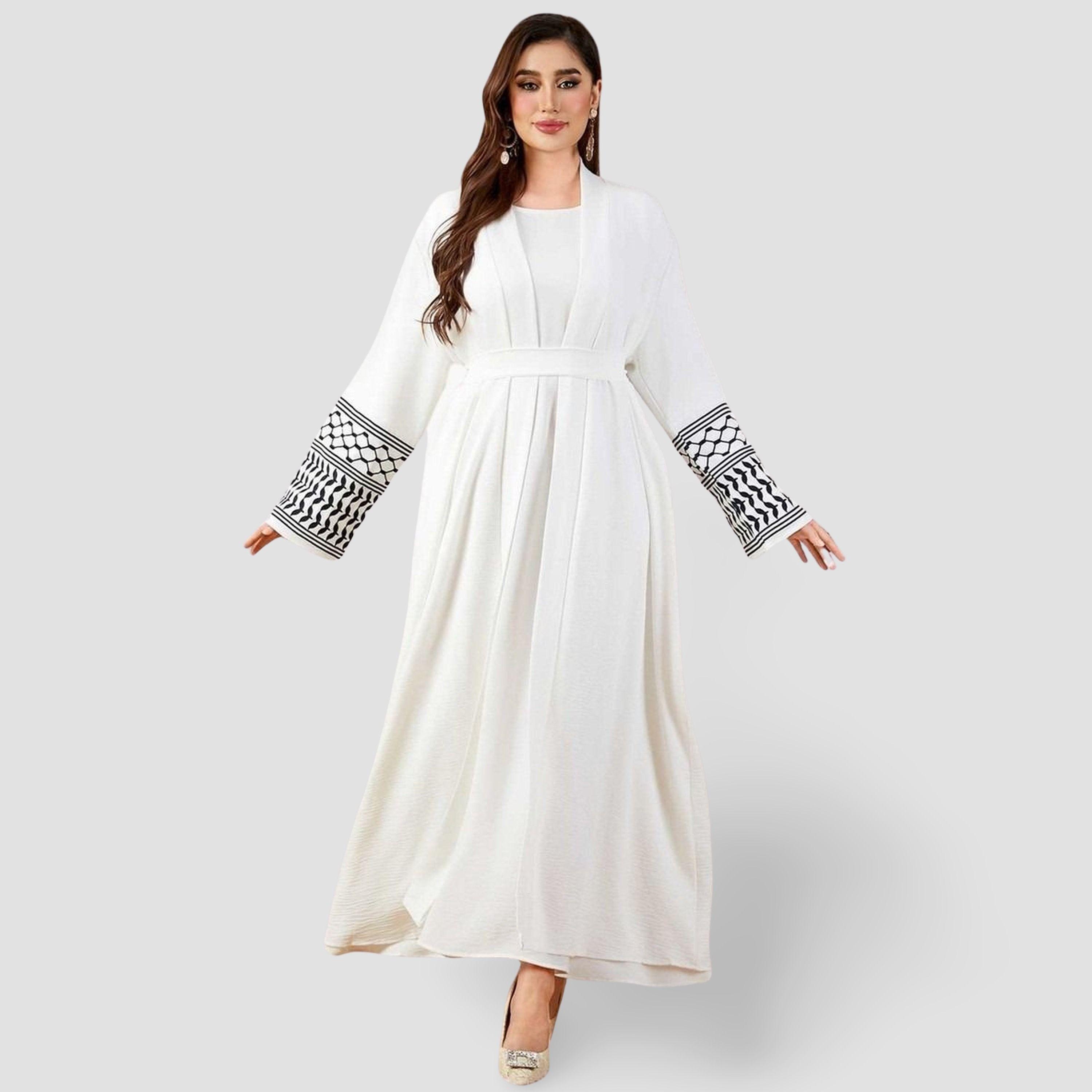 عباية بأكمام طويلة ومزينة بحزام وبنقوش هندسية-women-arabicclothing-abayas-image-1