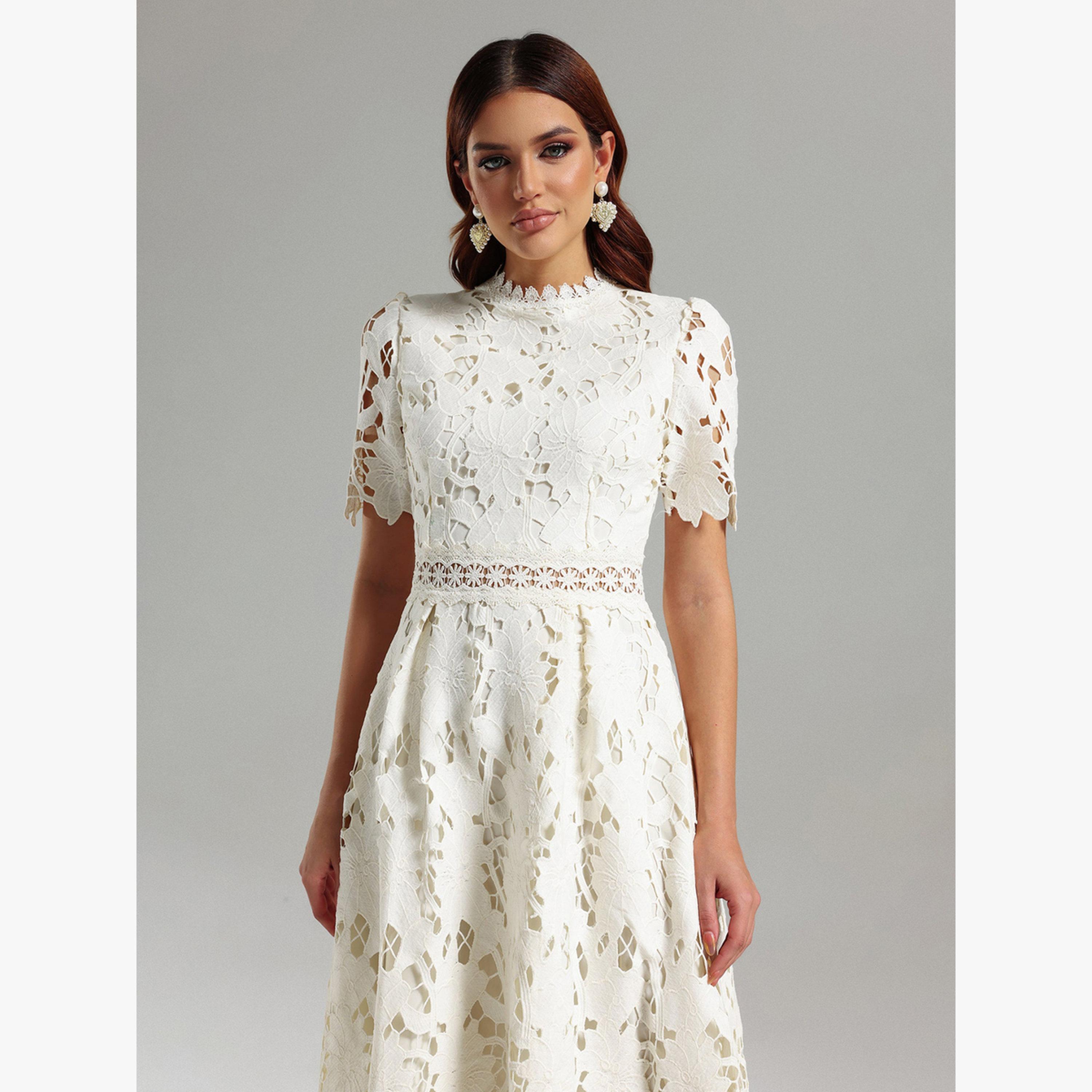 فستان بطول الركبة مع تفاصيل دانتيل وأكمام قصيرة-women-clothing-dresses-image-5