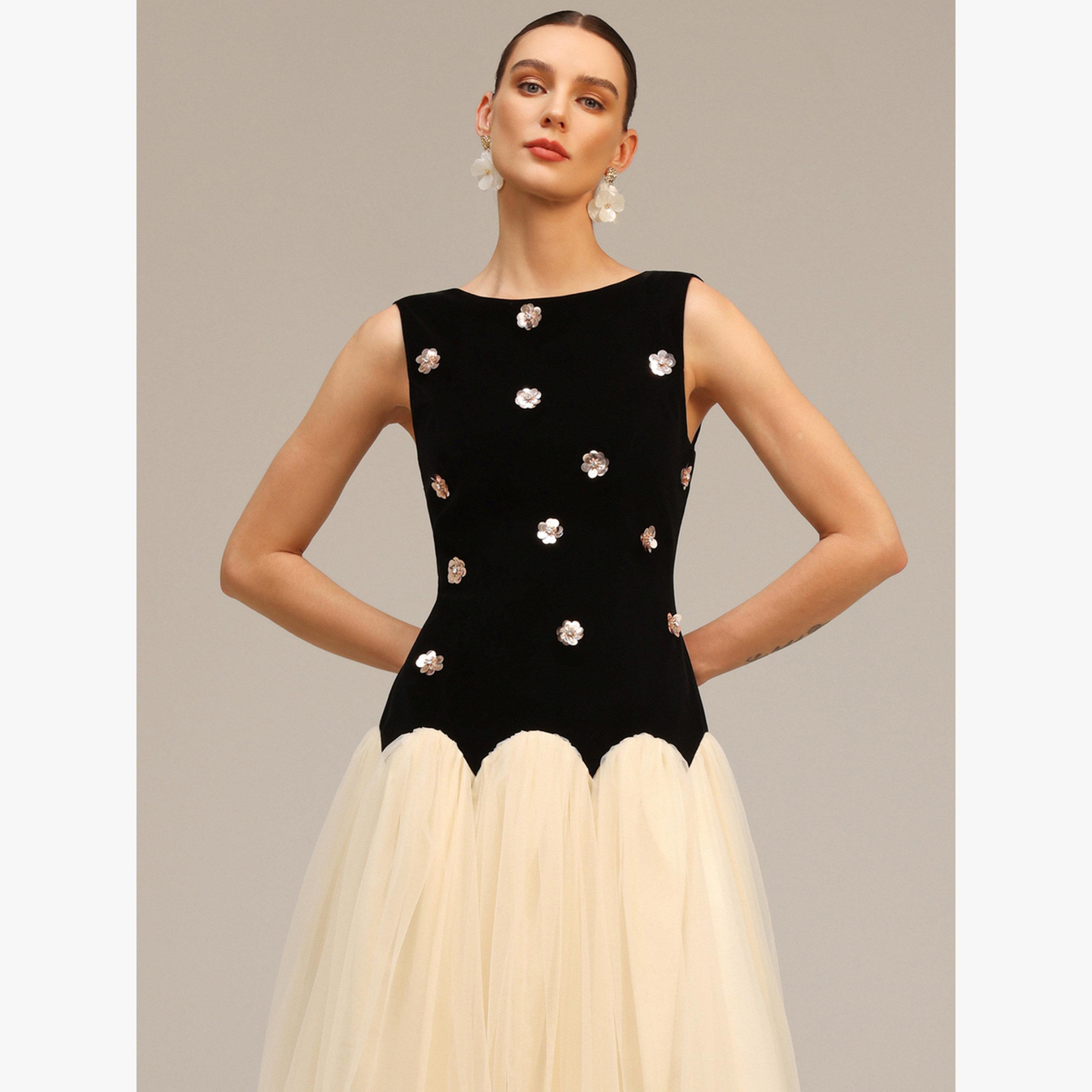 فستان طويل بلا أكمام بتفاصيل مرقعة مخمل مع تول-women-clothing-dresses-image-3