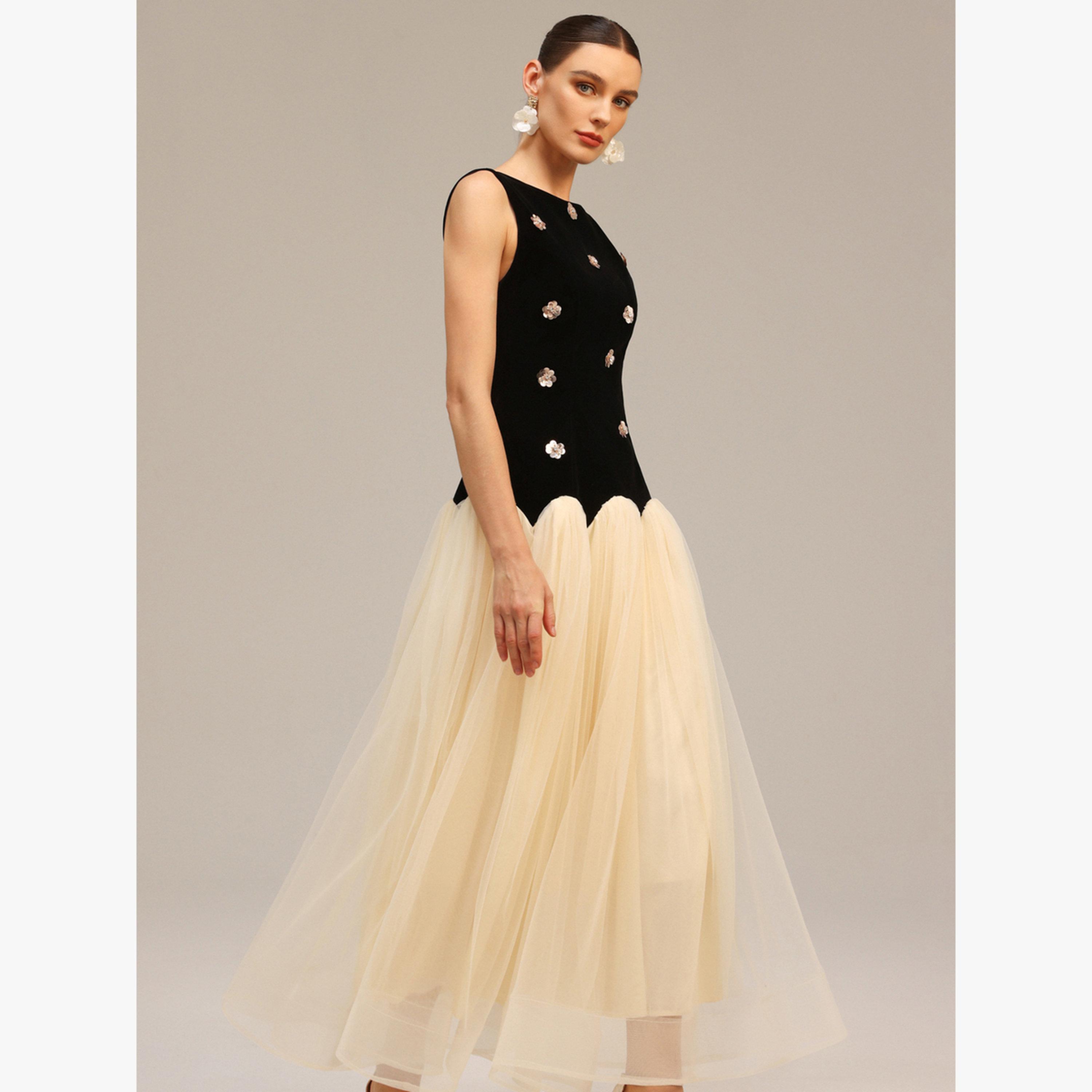 فستان طويل بلا أكمام بتفاصيل مرقعة مخمل مع تول-women-clothing-dresses-image-5