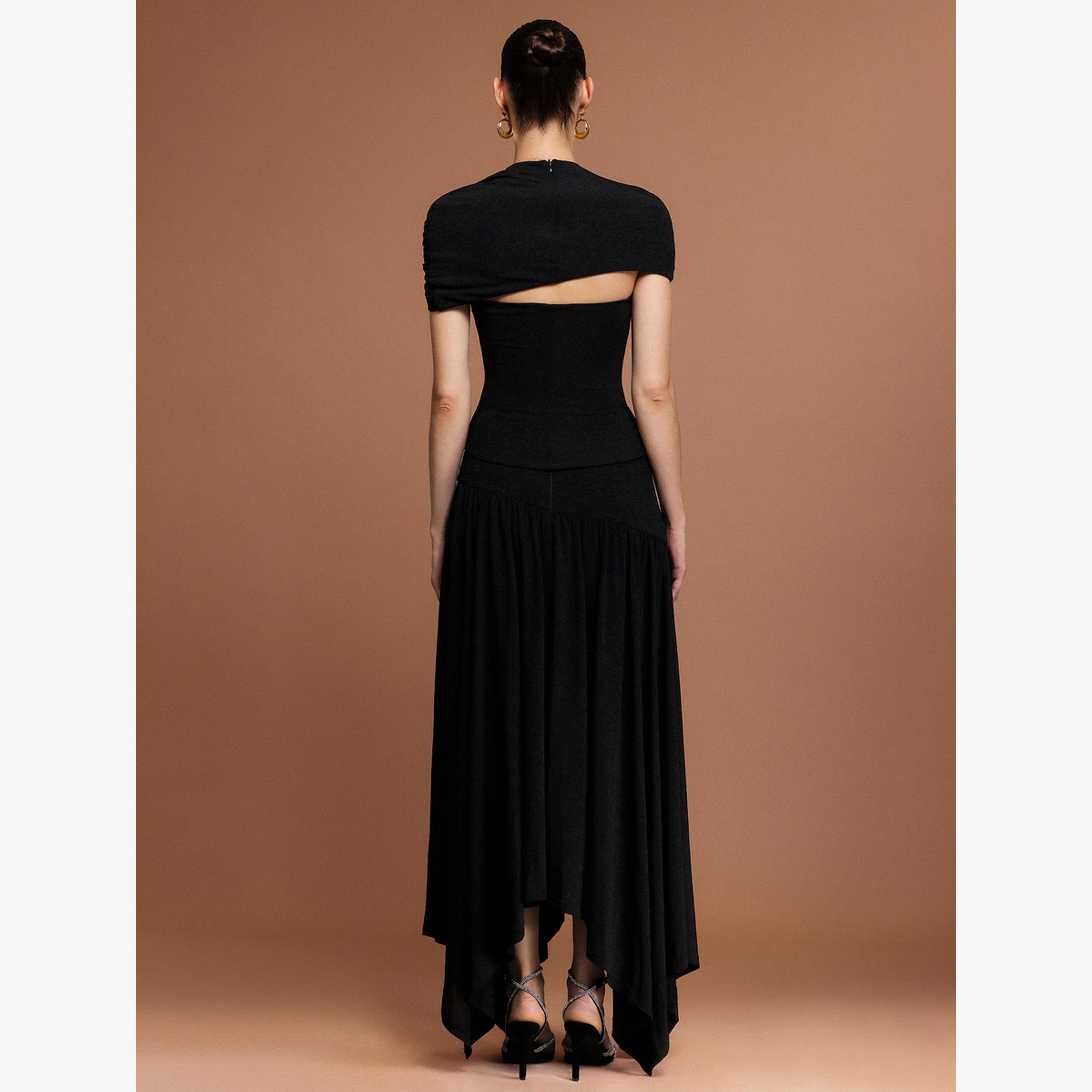 طقم منسق من تنورة بحافة غير متماثلة وبلوزة بفتحات-women-clothing-coordsets-image-5