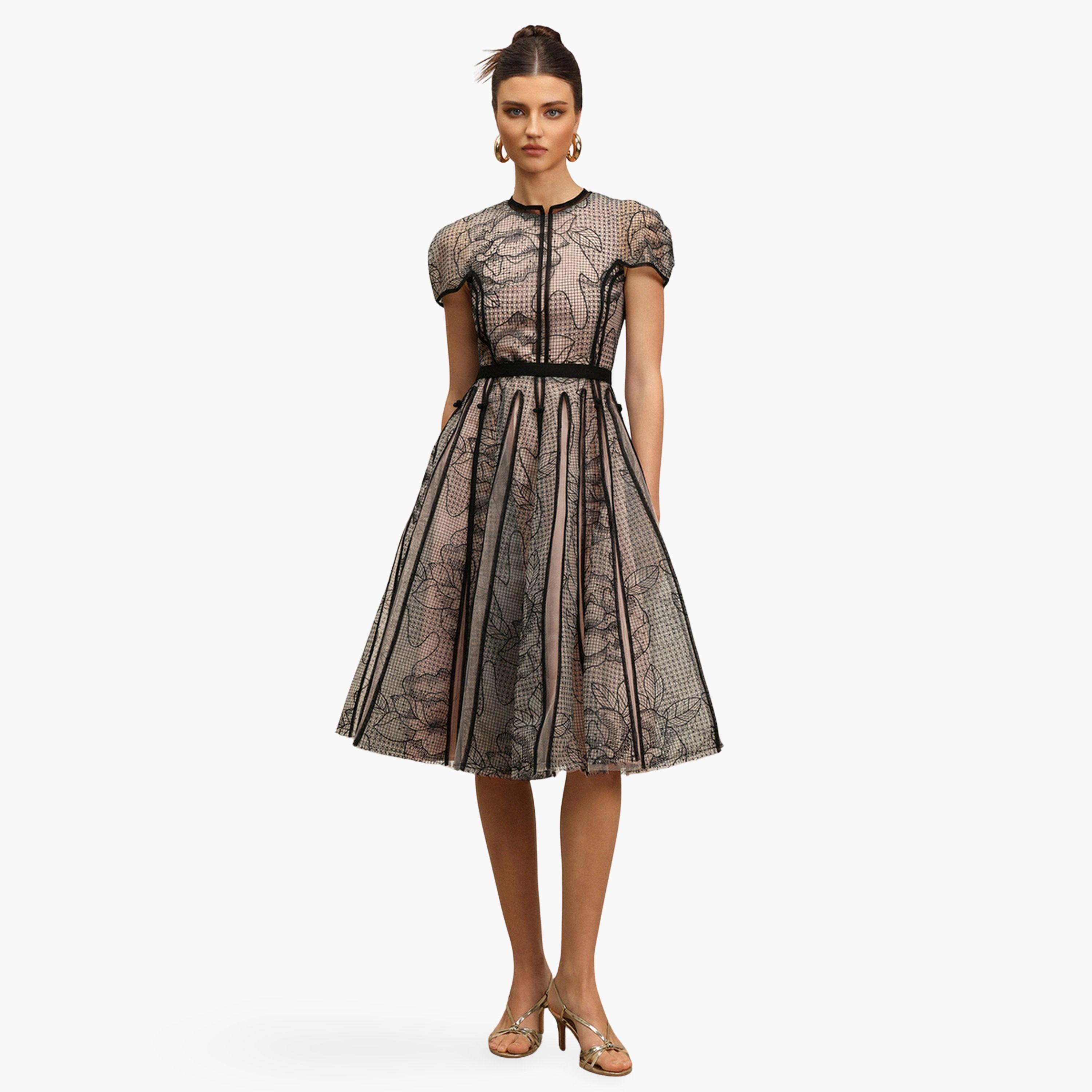 فستان بطول الركبة بأكمام قصيرة وتفاصيل جاكار-women-clothing-dresses-image-1