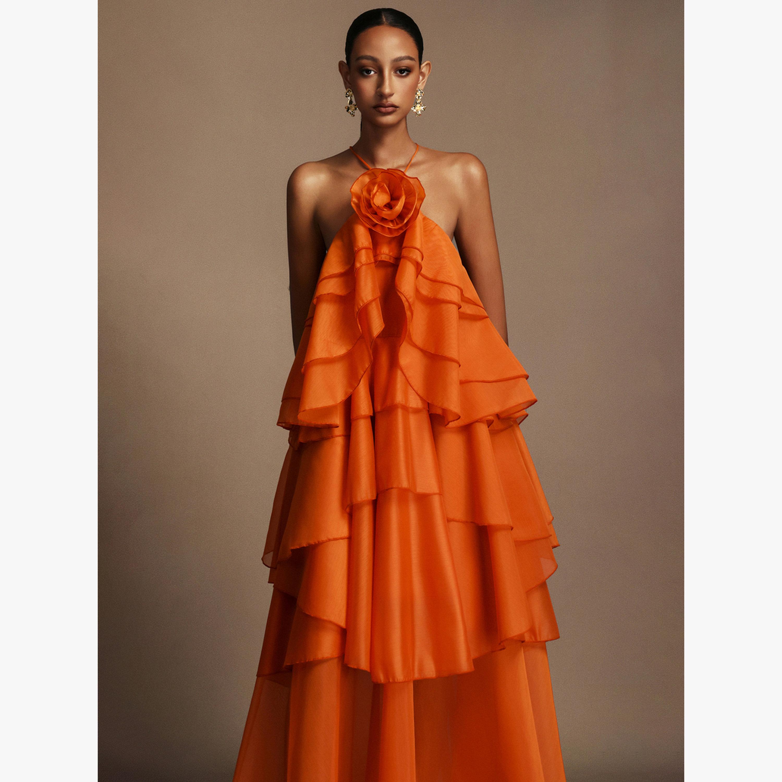 فستان طويل بطبقات وياقة هولتر مع كشكش-women-clothing-dresses-image-4