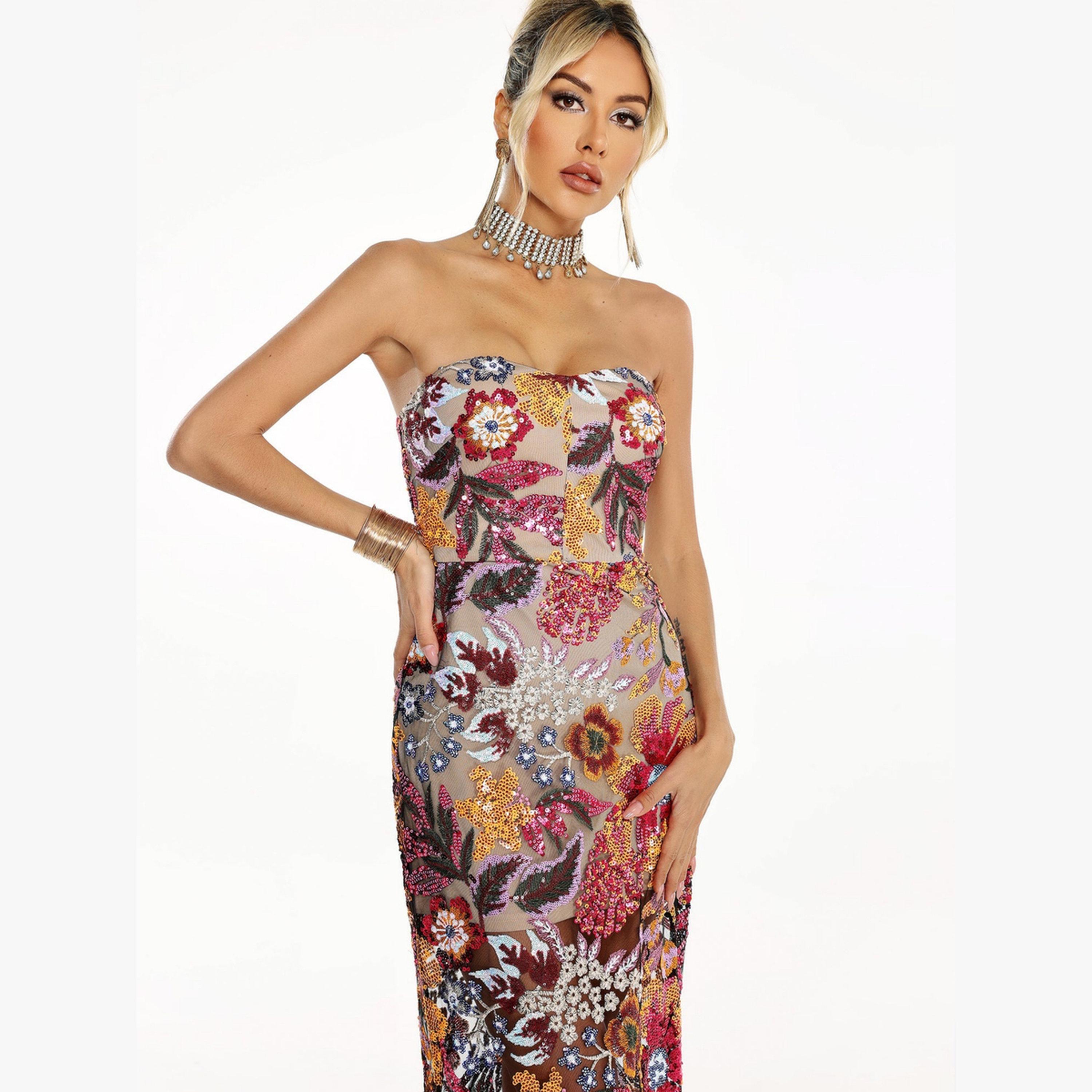 فستان طويل بلا أربطة مزين بترتر وبقصة ضيقة-women-clothing-dresses-image-5