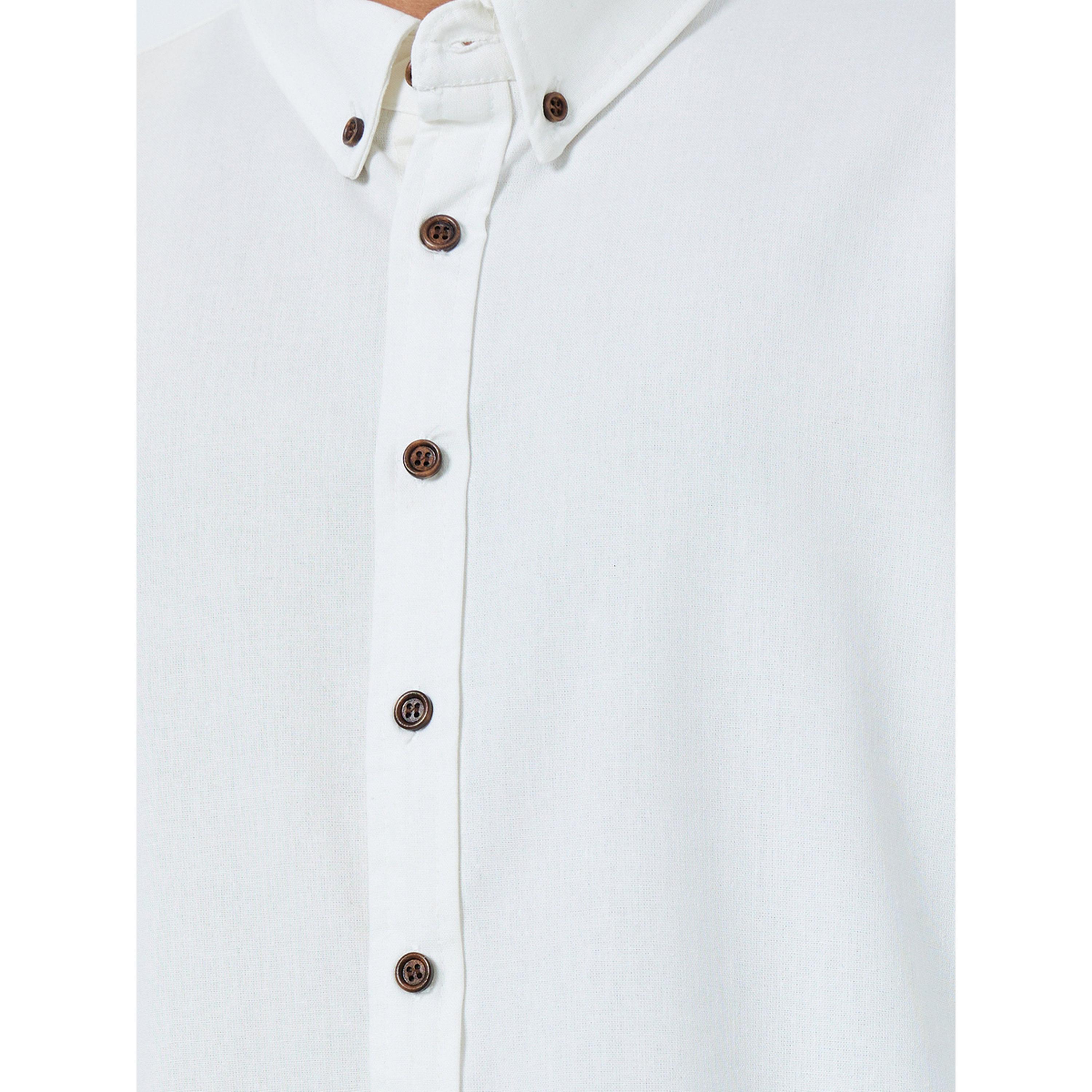 قميص بياقة بأزرار من مزيج الكتان بقصة مريحة-men-clothing-shirts-image-3