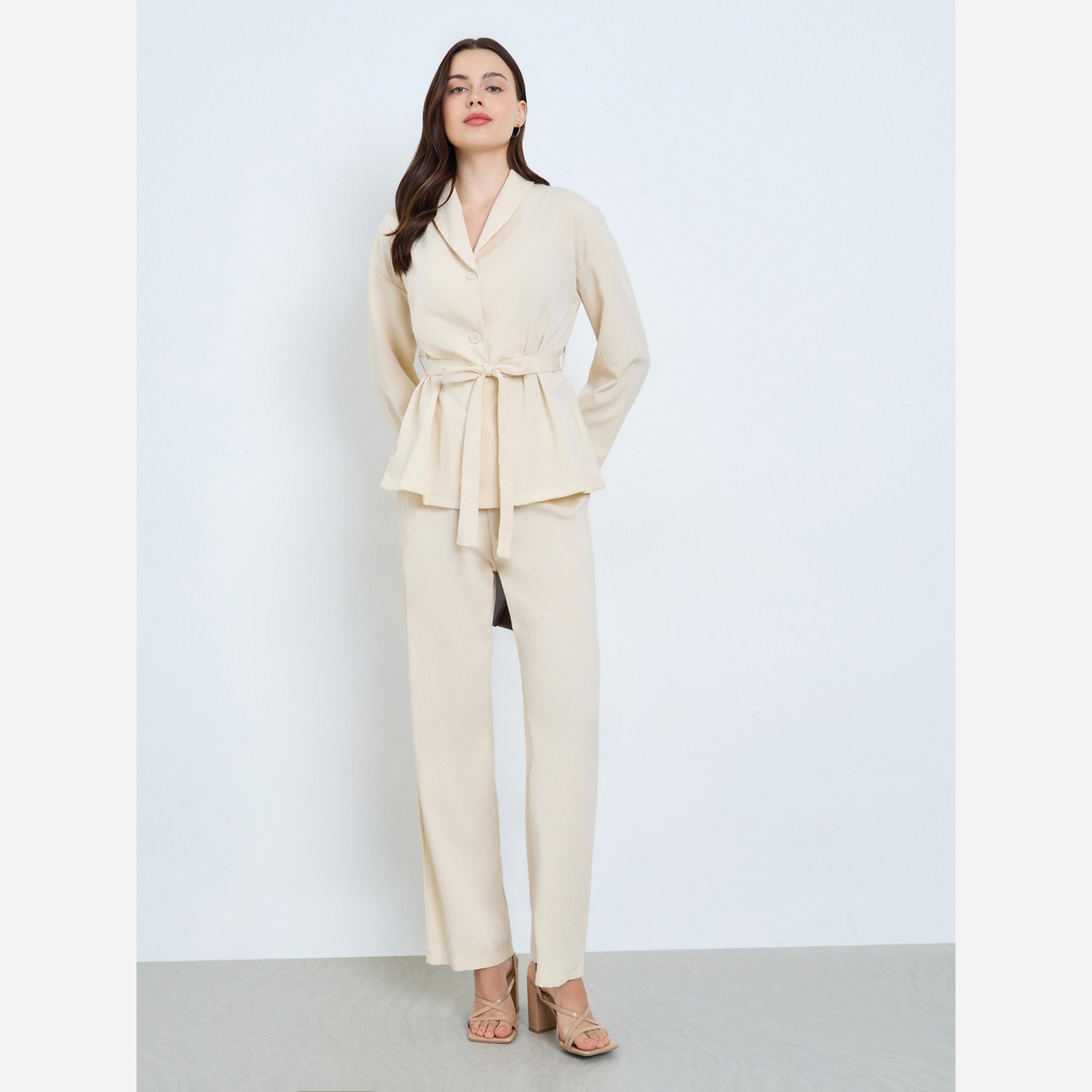 ستايلي - قميص وبنطال حزام لون كريمي-women-clothing-coordsets-image-1