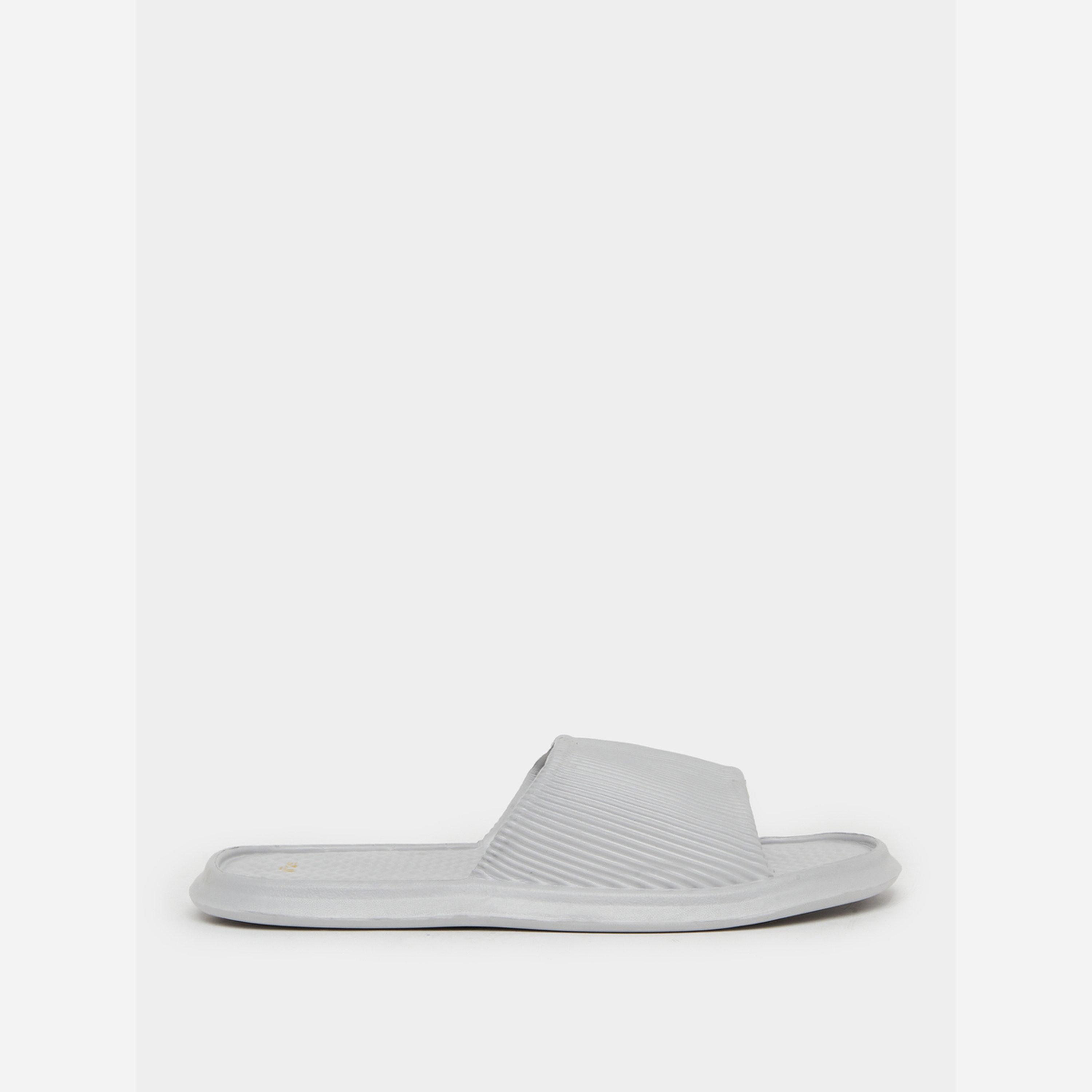 ستايلي - شبشب رجالي لون أبيض مريح-men-shoes-flipflopsandslides-image-2